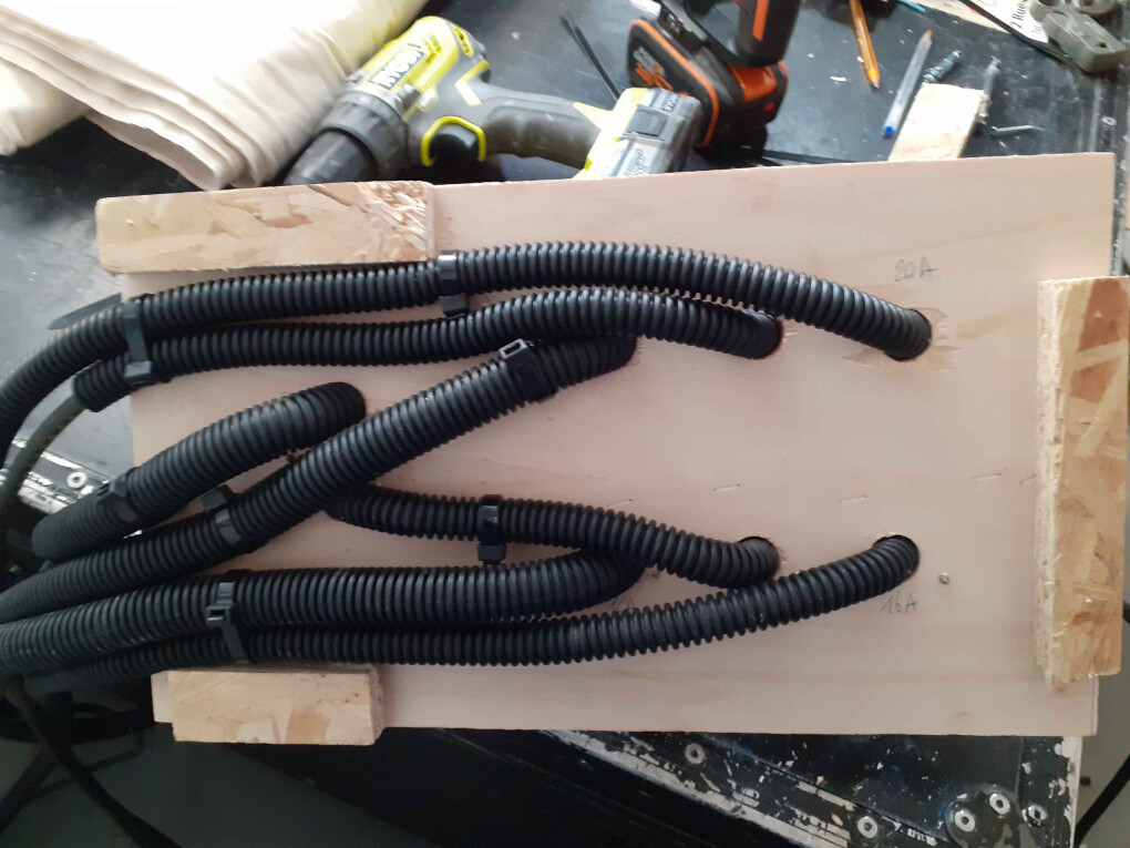 6788078.jpg 6788078.jpg