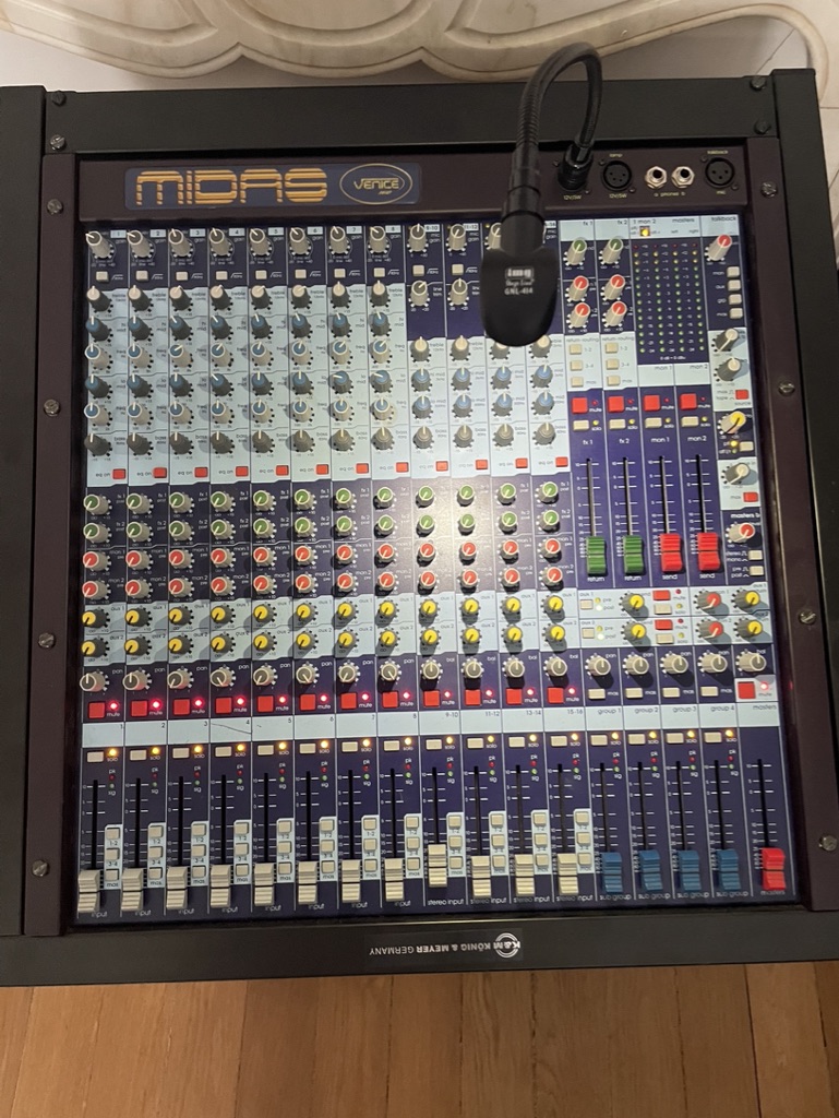 Vends mixer analogique Venice Midas 160