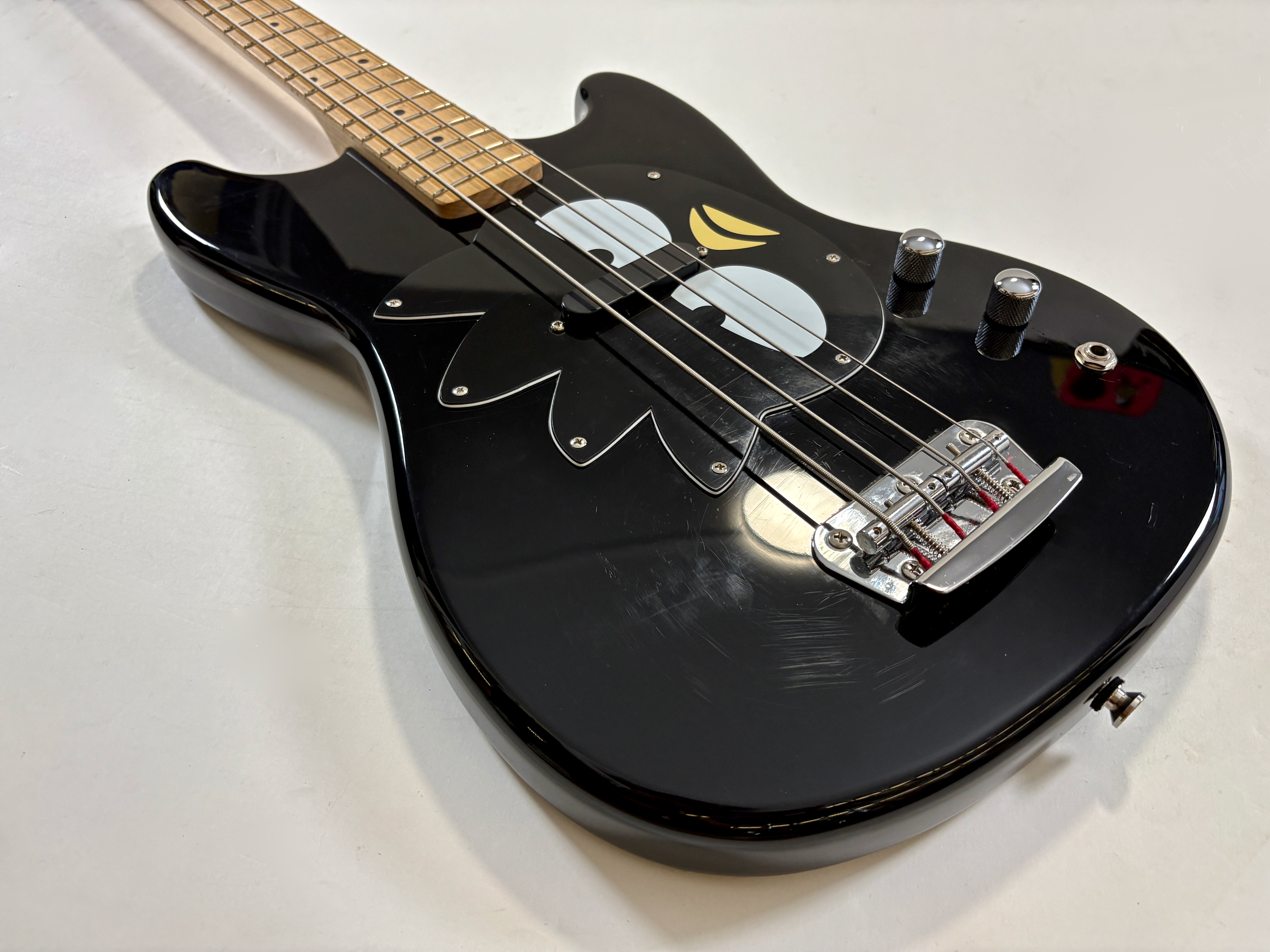 Squier Affinity Badtz-Maru Bronco (65262)