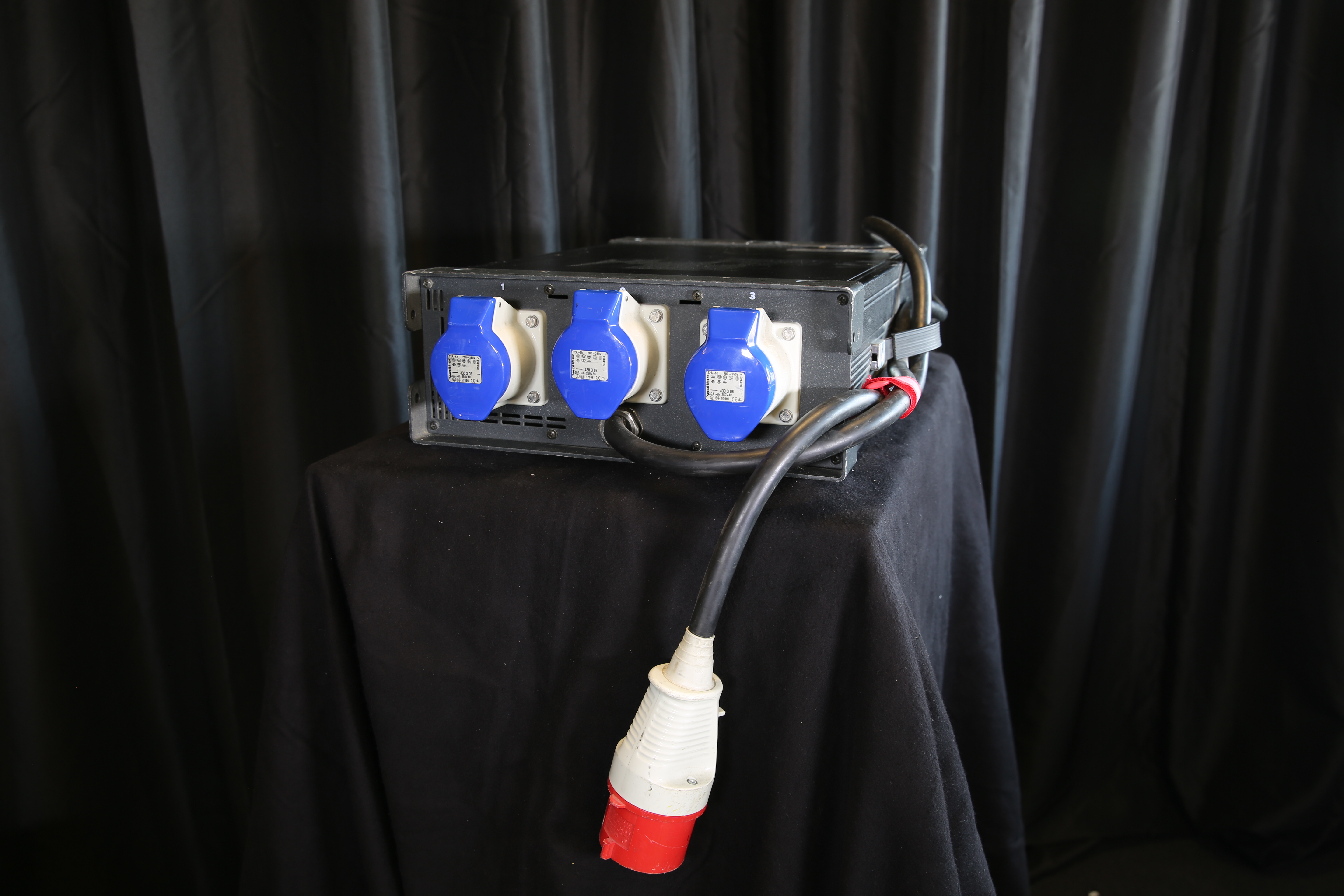 Bloc de puissance ADB MEMOPACK 15 (3 x 5000W)