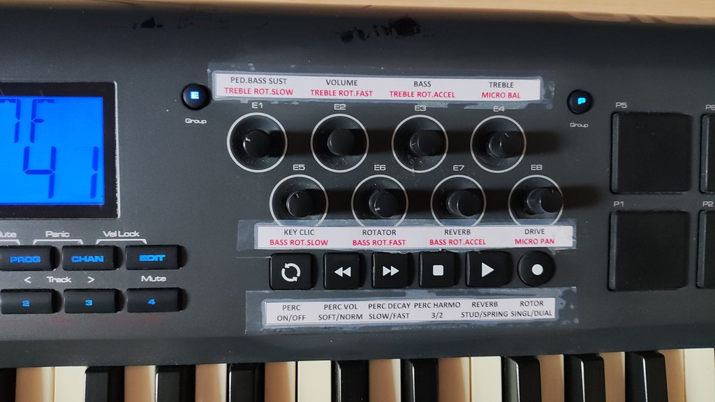 M-Audio Axiom 61 MK2 (2)