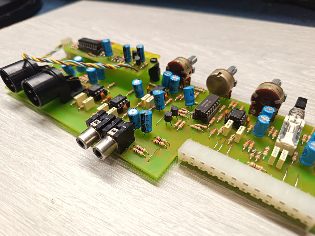 6788966.jpg 6788966.jpg