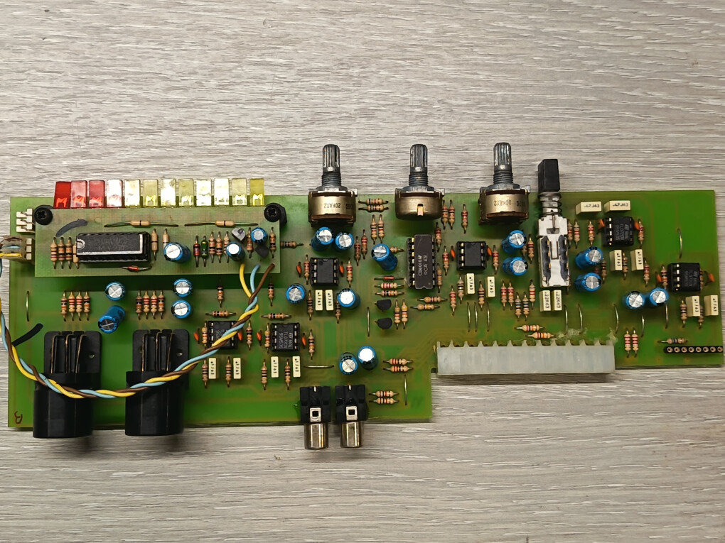 6789111.jpg 6789111.jpg