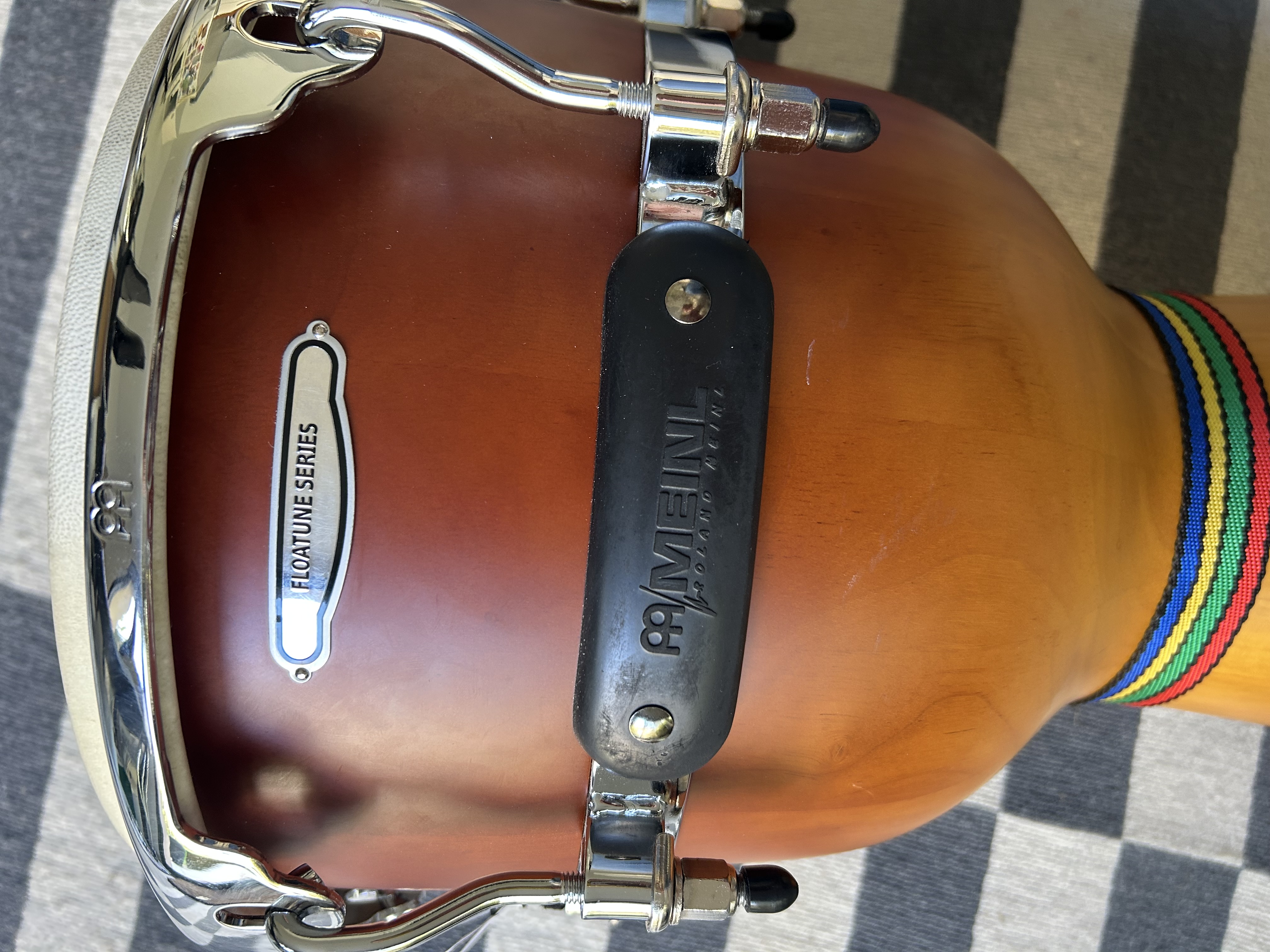 Meinl Djembe Floatune séries 12 pouce 