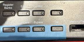 Multi effets LEXICON PCM81