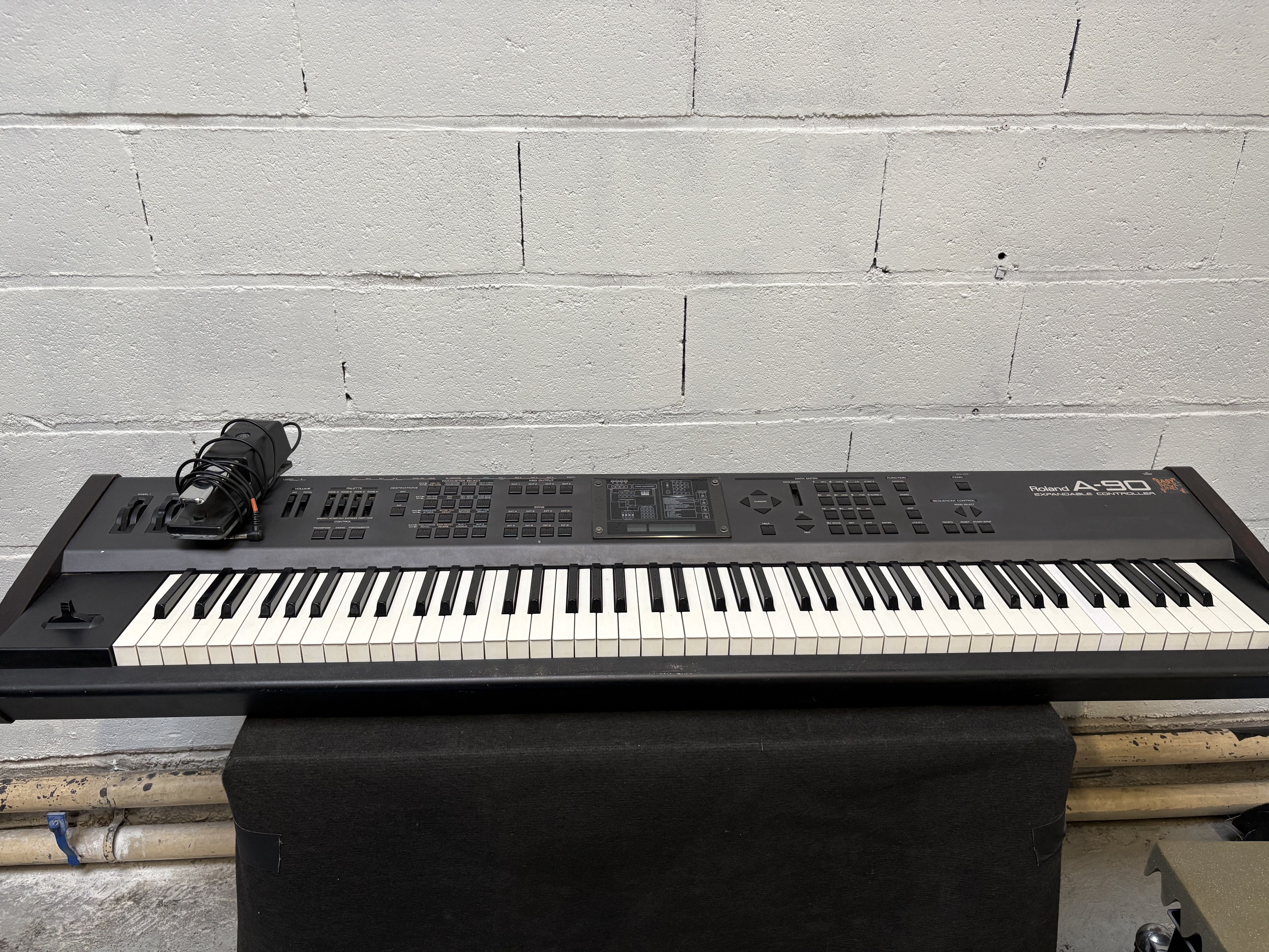 Vends Clavier Roland A90