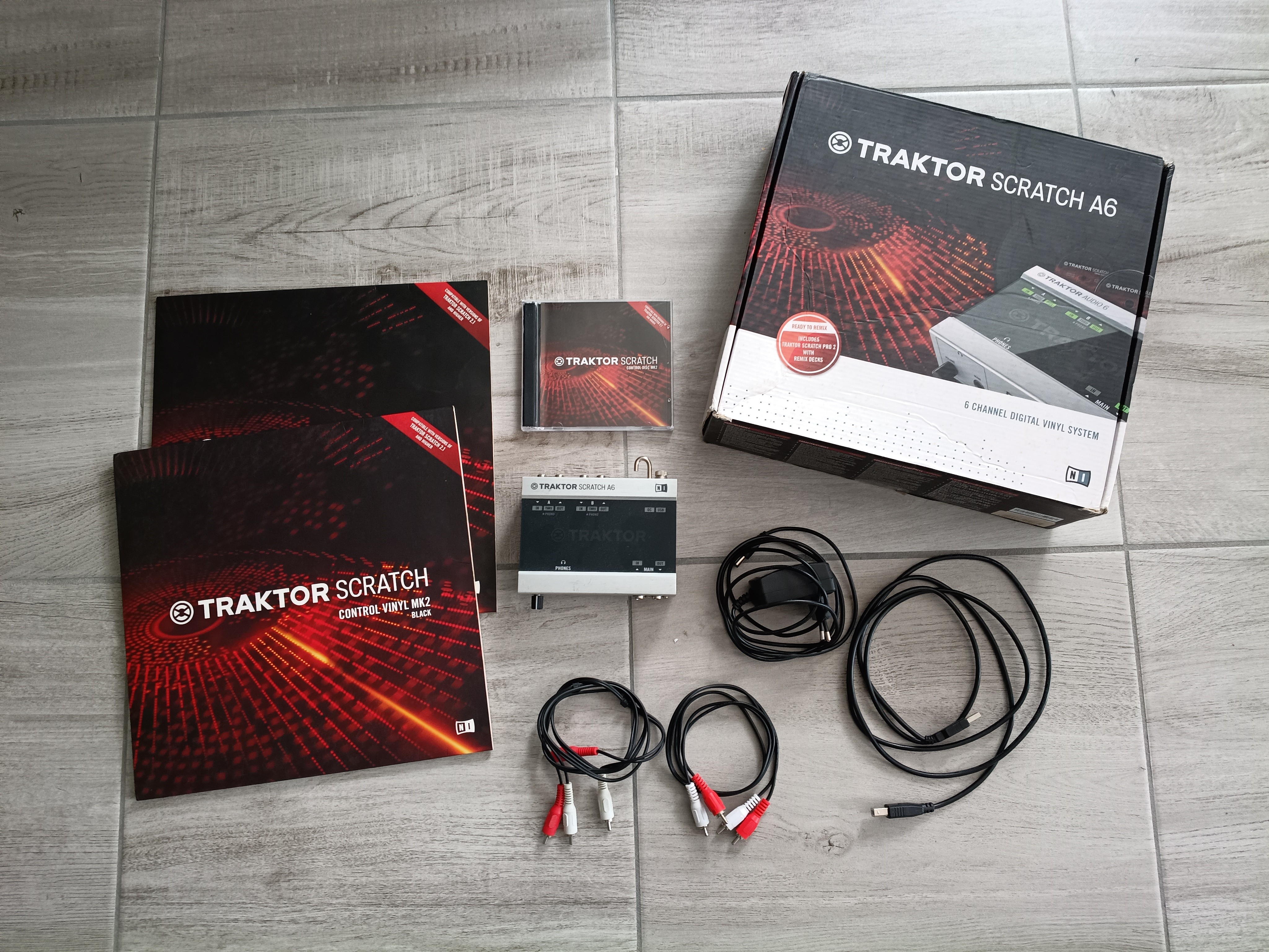 Vends Native Instrument Traktor Scratch A6
