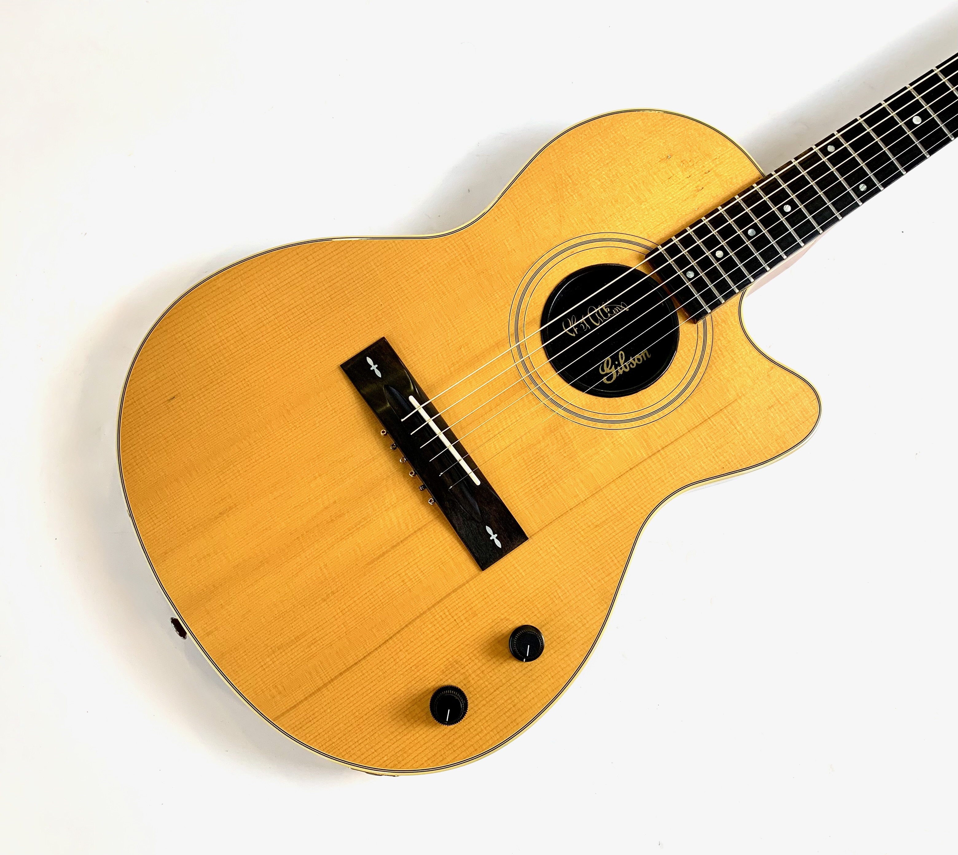Gibson Chet Atkins SST (82986)