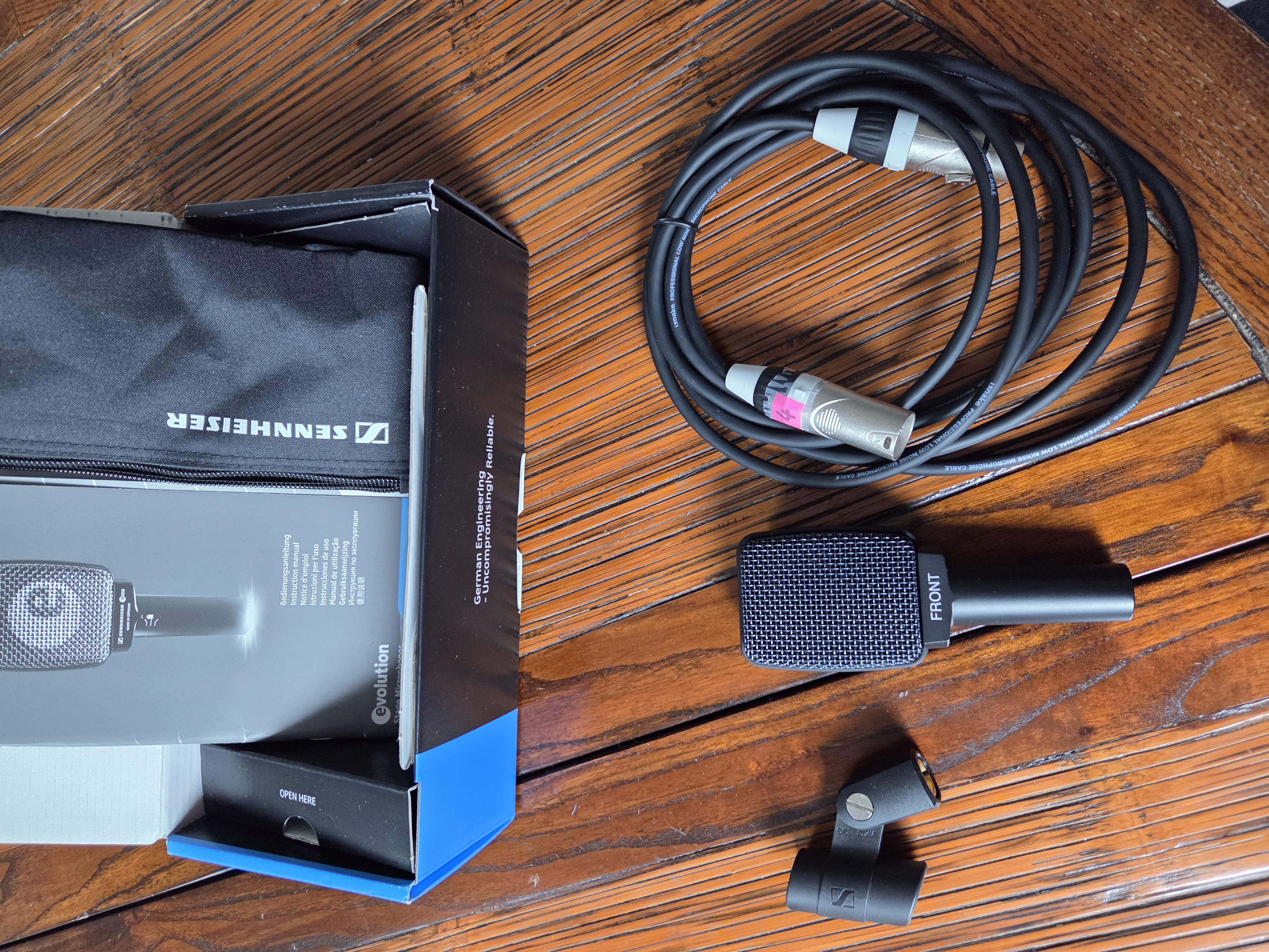 Micro Sennheiser super cardoïde E 906 + Câble