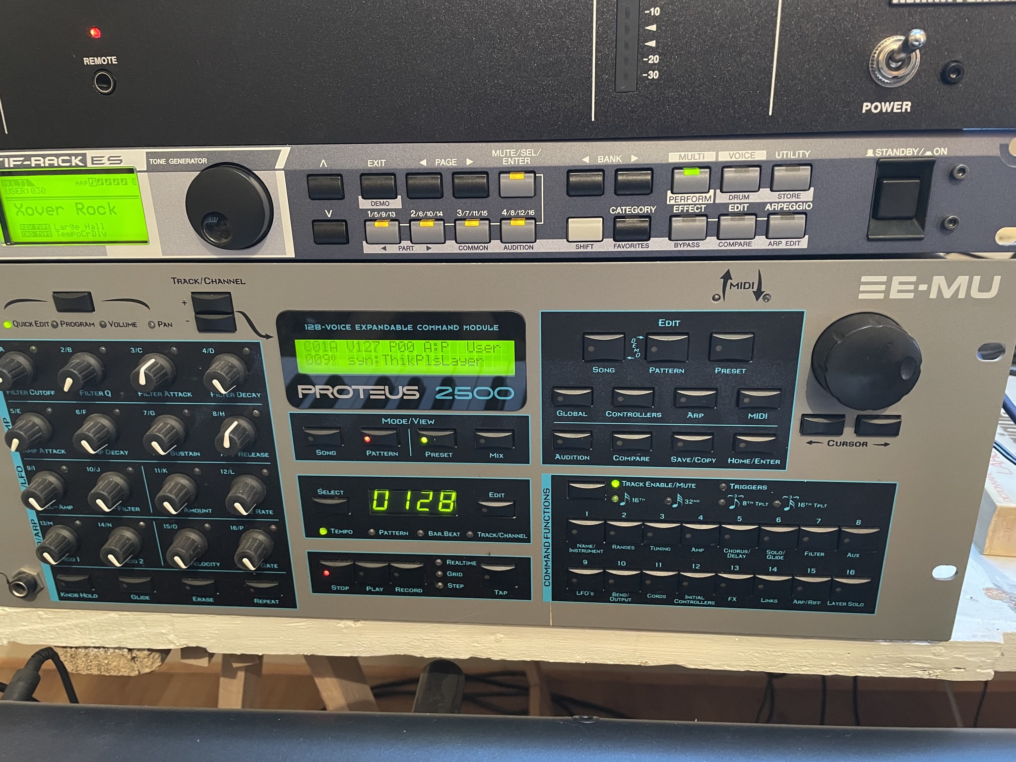 vends E-MU PROTEUS 2500