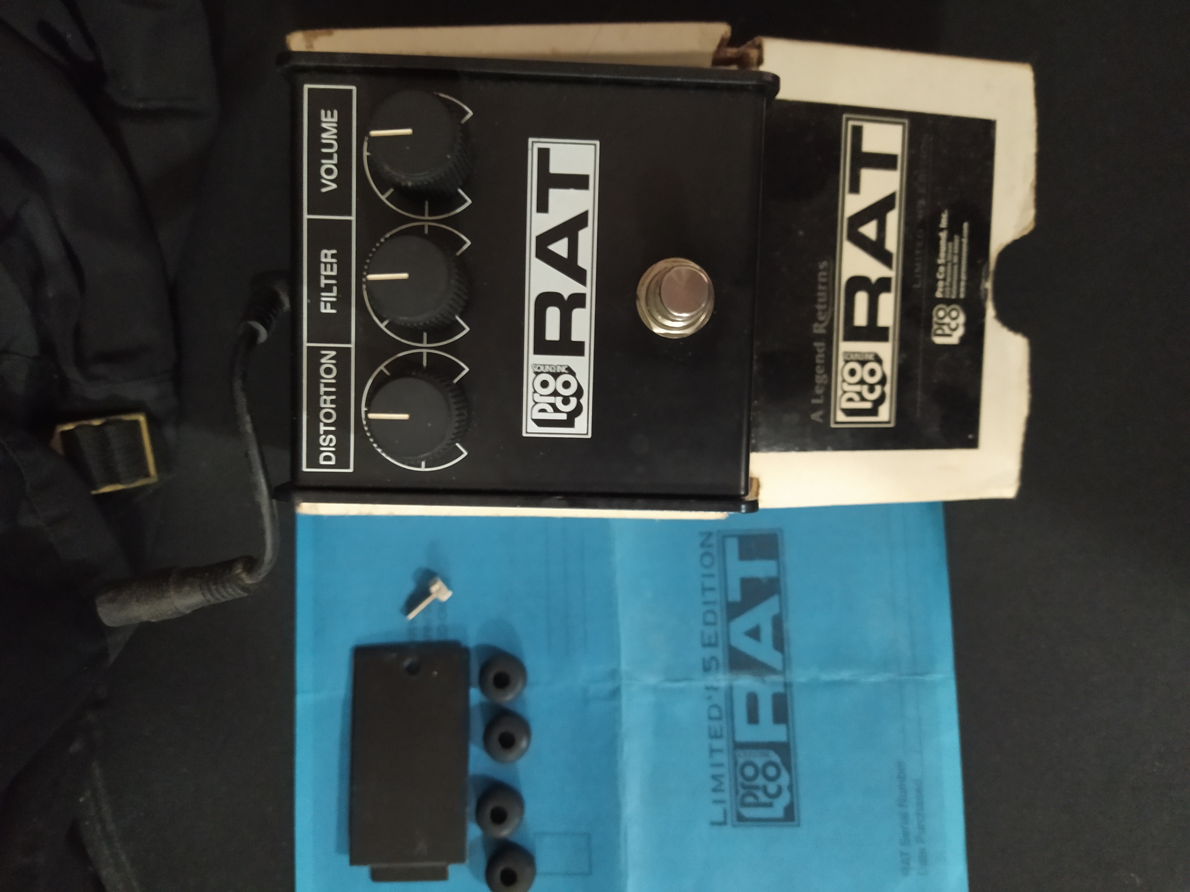 RAT  réissue 85 white face