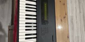 Korg M1 - état correct - Fonctionne parfaitement