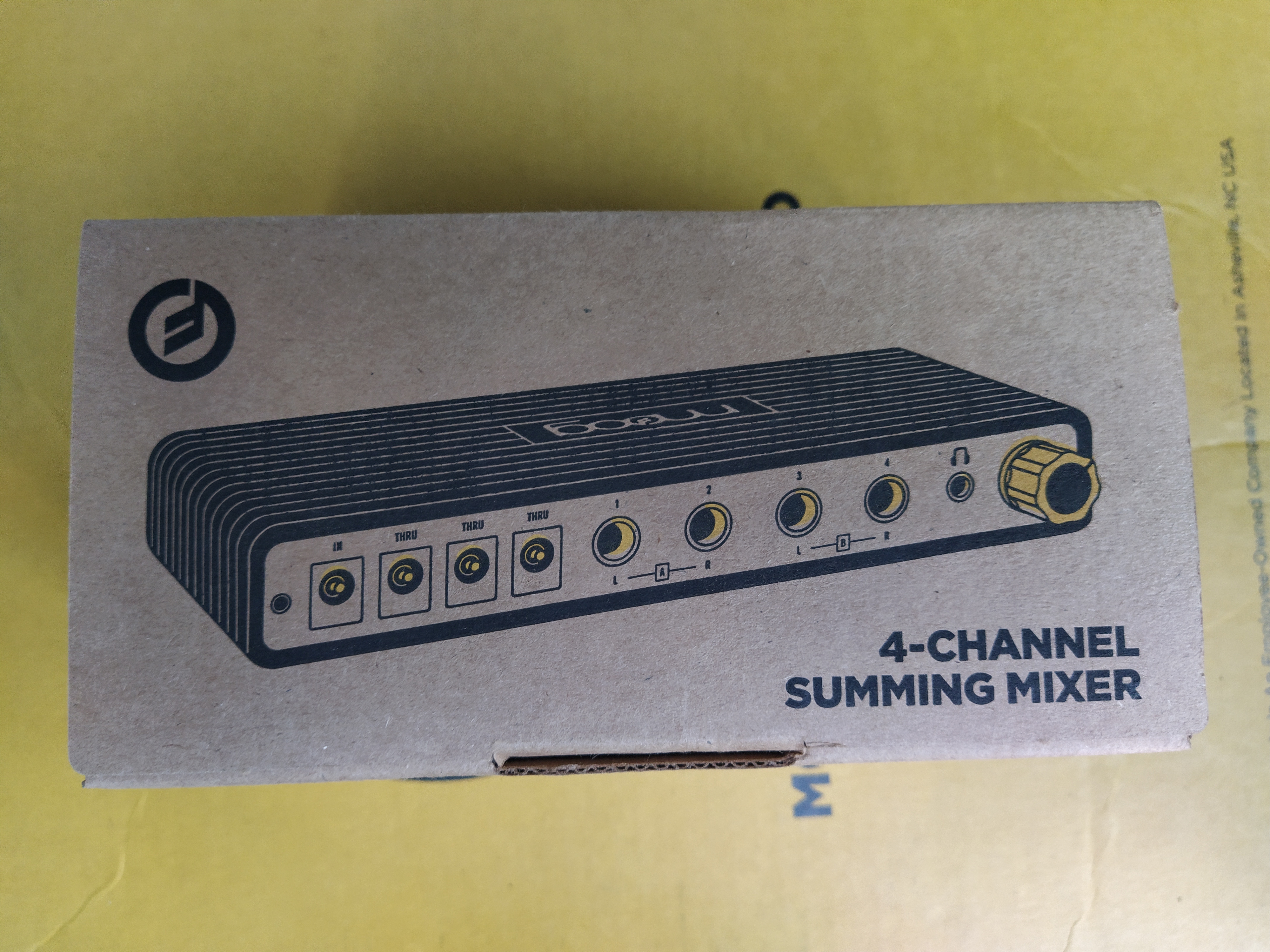 Mixeur Moog Sound Studio 