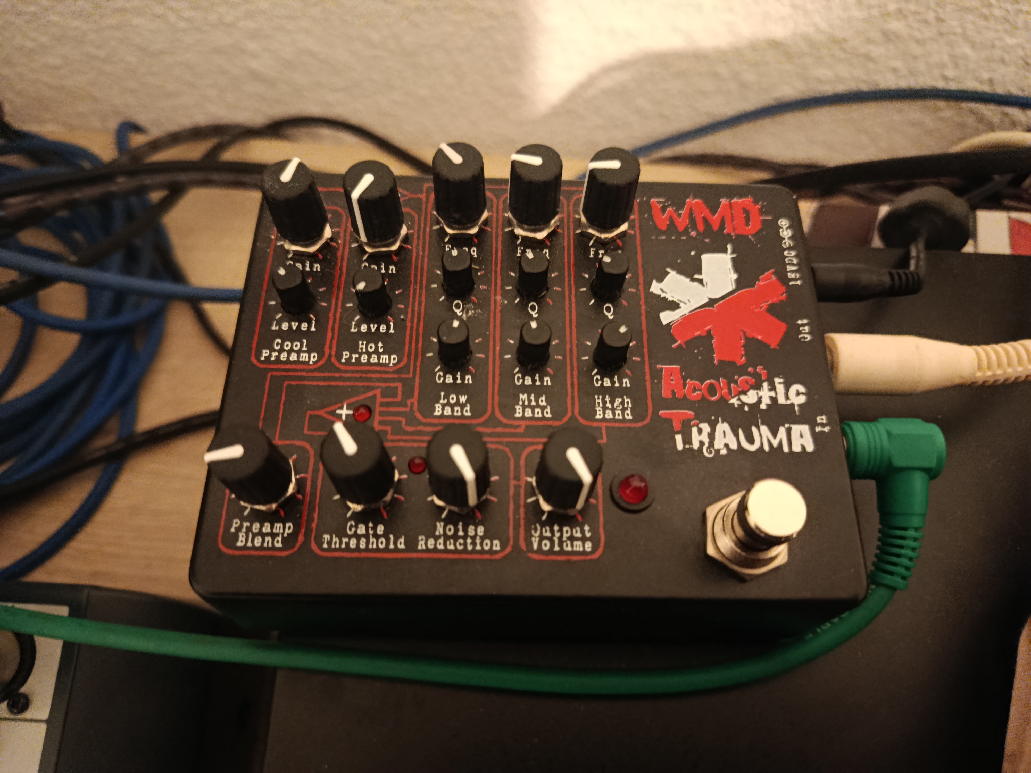 Vends accoustic trauma comme neuf