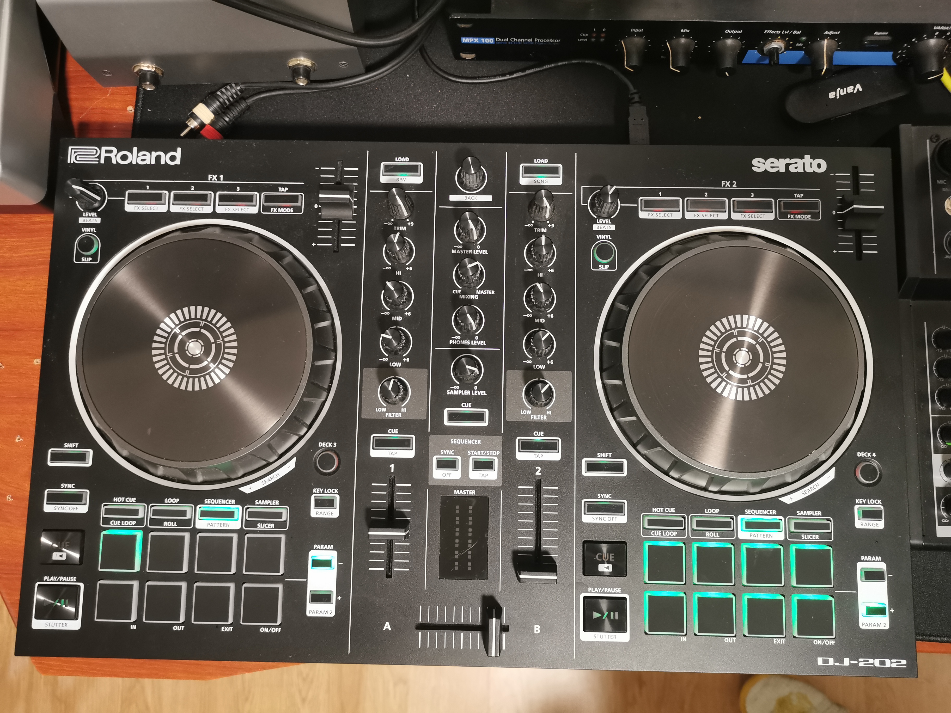 Vends Roland Dj202 - Très bon état 