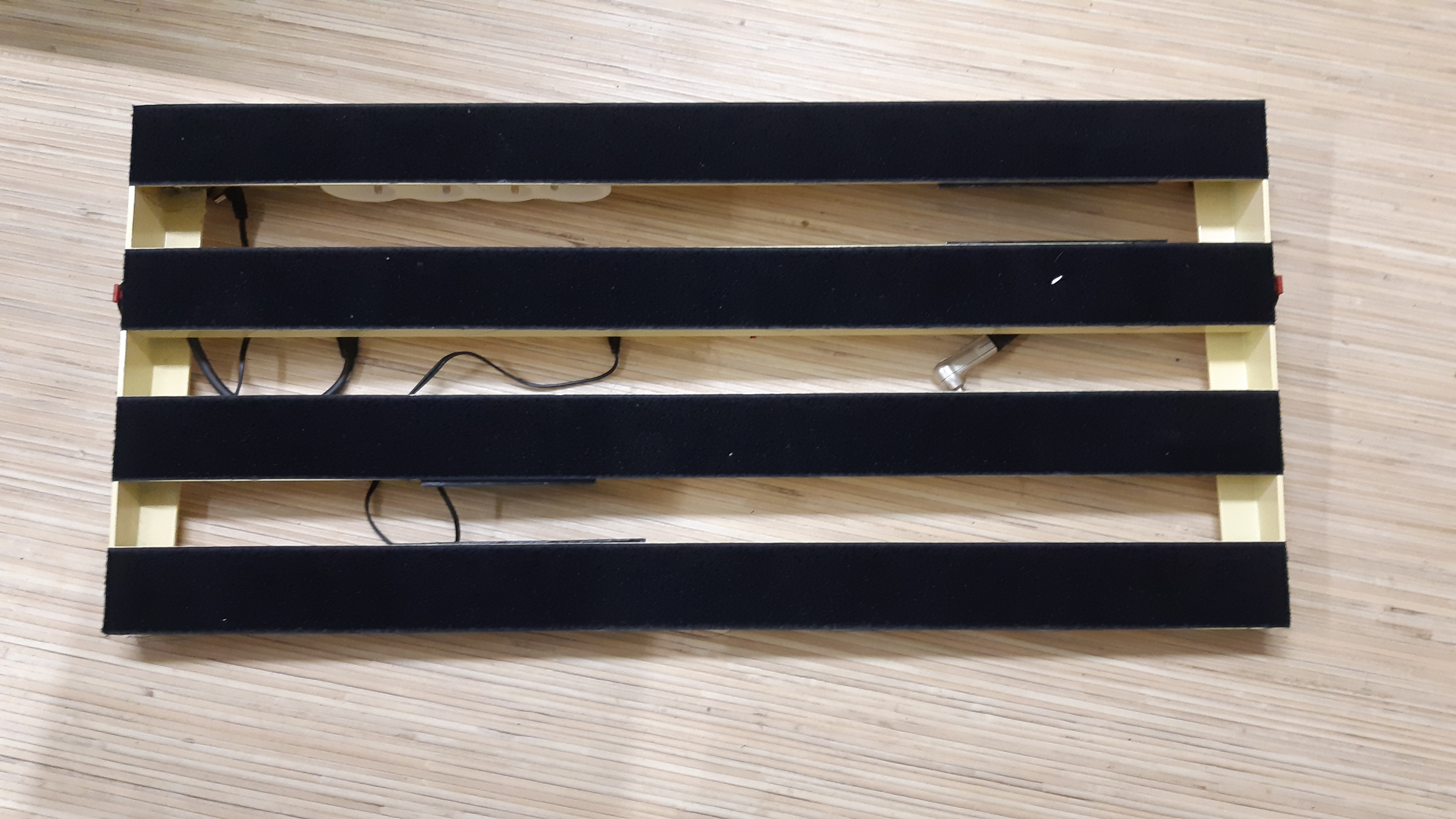 Pedalboard T-REX Tone Trunk 68 (sans GigBag mais avec options)