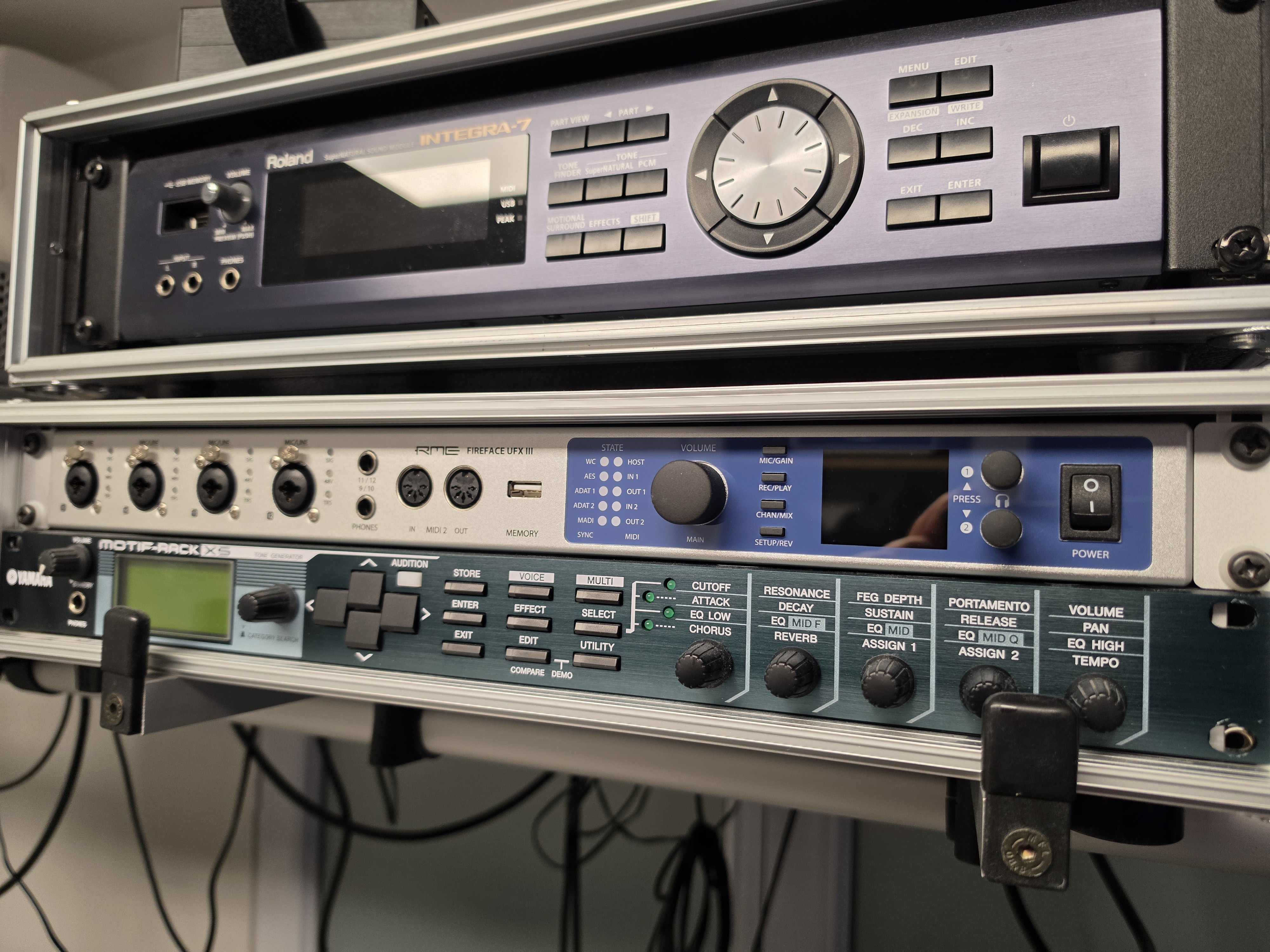 vends Carte son USB3 RME UFX III neuve garantie jusqu'en sept 2028