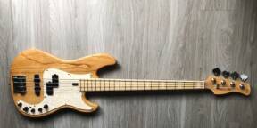 Vends guitare basse Marcus Miller P7 4