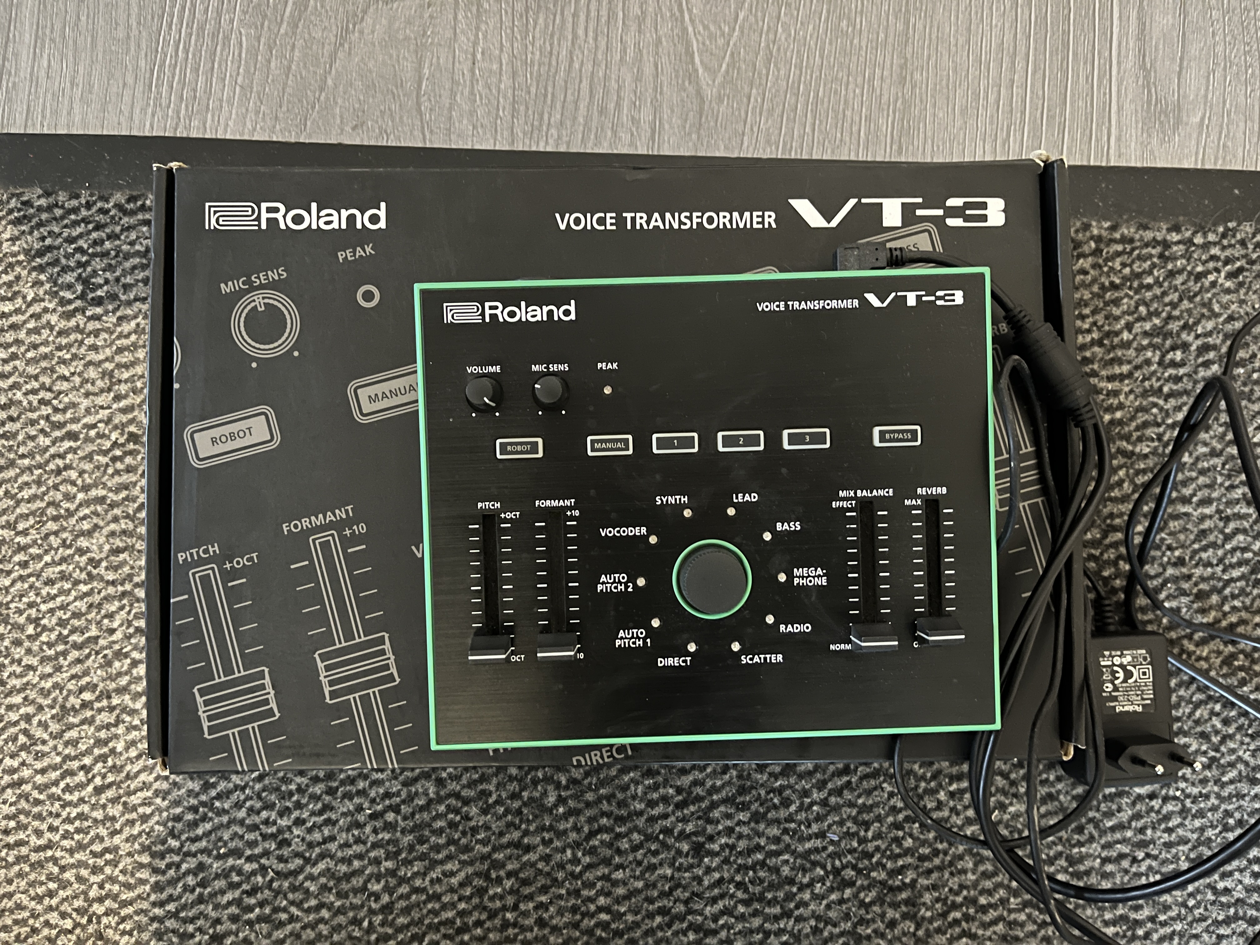 Vend Roland VT-3 Voice Transformer 110