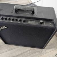 Vends fender Mustang GT 100