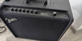 Vends fender Mustang GT 100