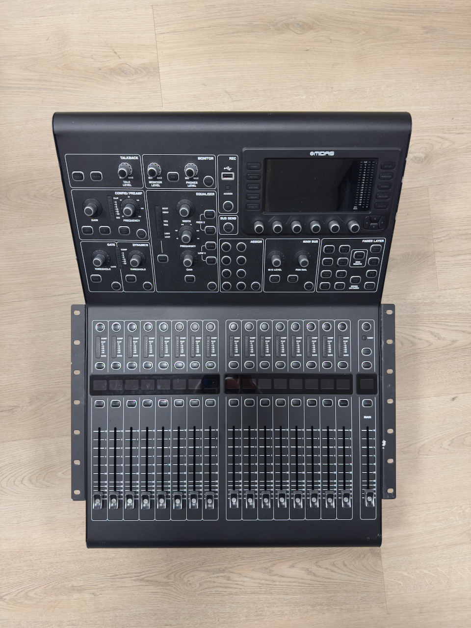 Midas M32R Live – Excellent état – Très peu utilisée