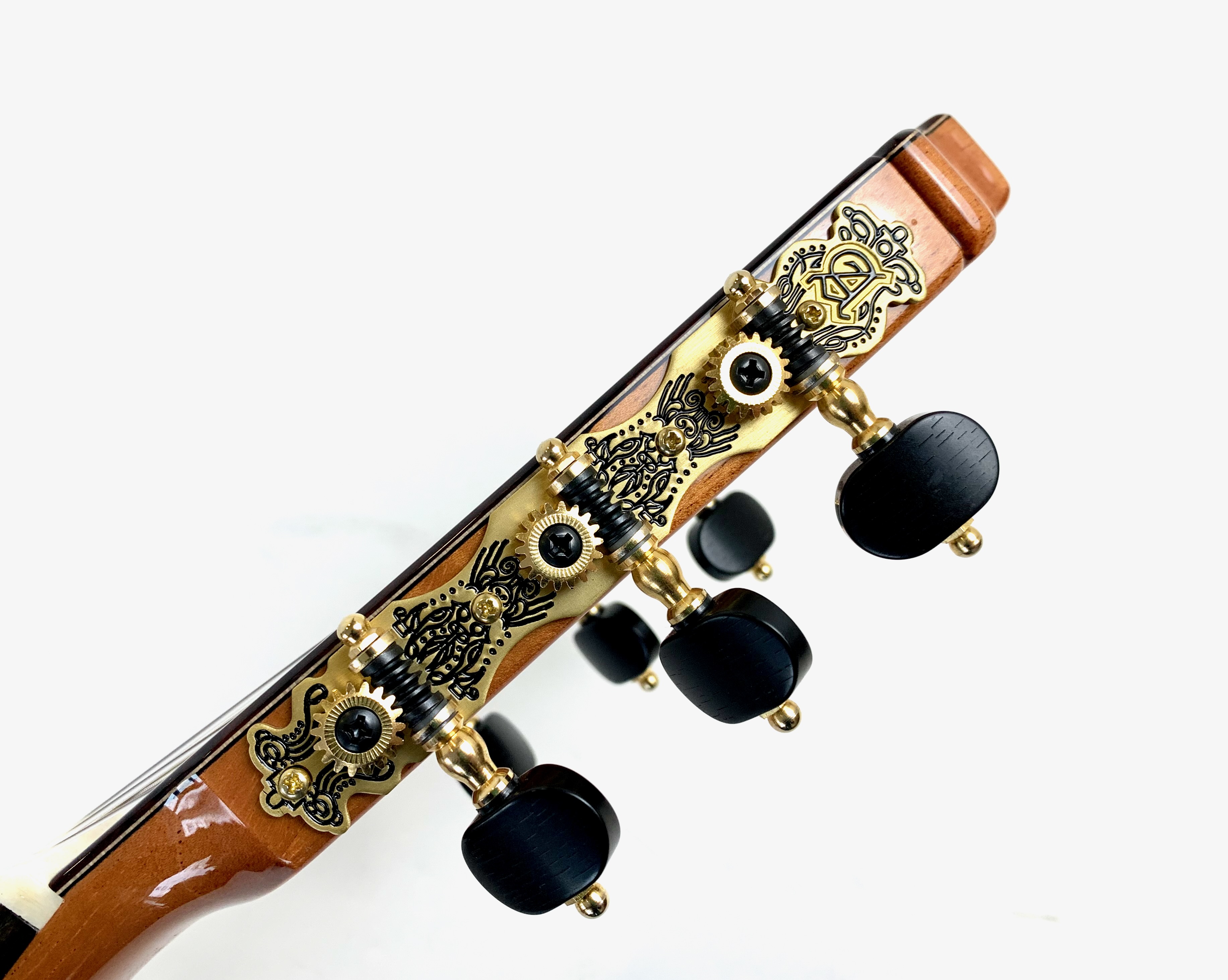Alhambra Guitars 9 P (84332)