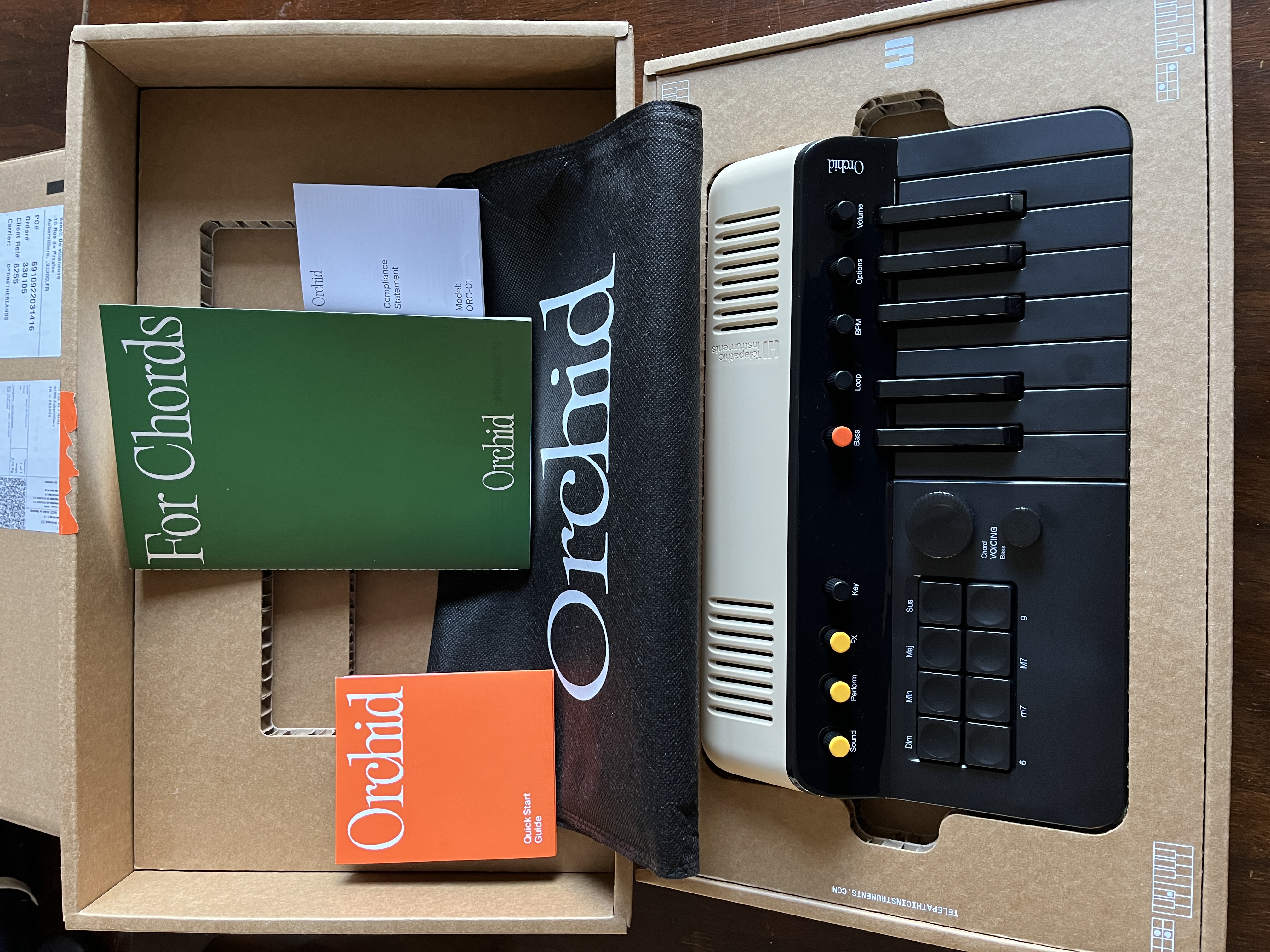 Vends Orchid de Telepathic Instruments (complet comme neuf + plugin Pistil)