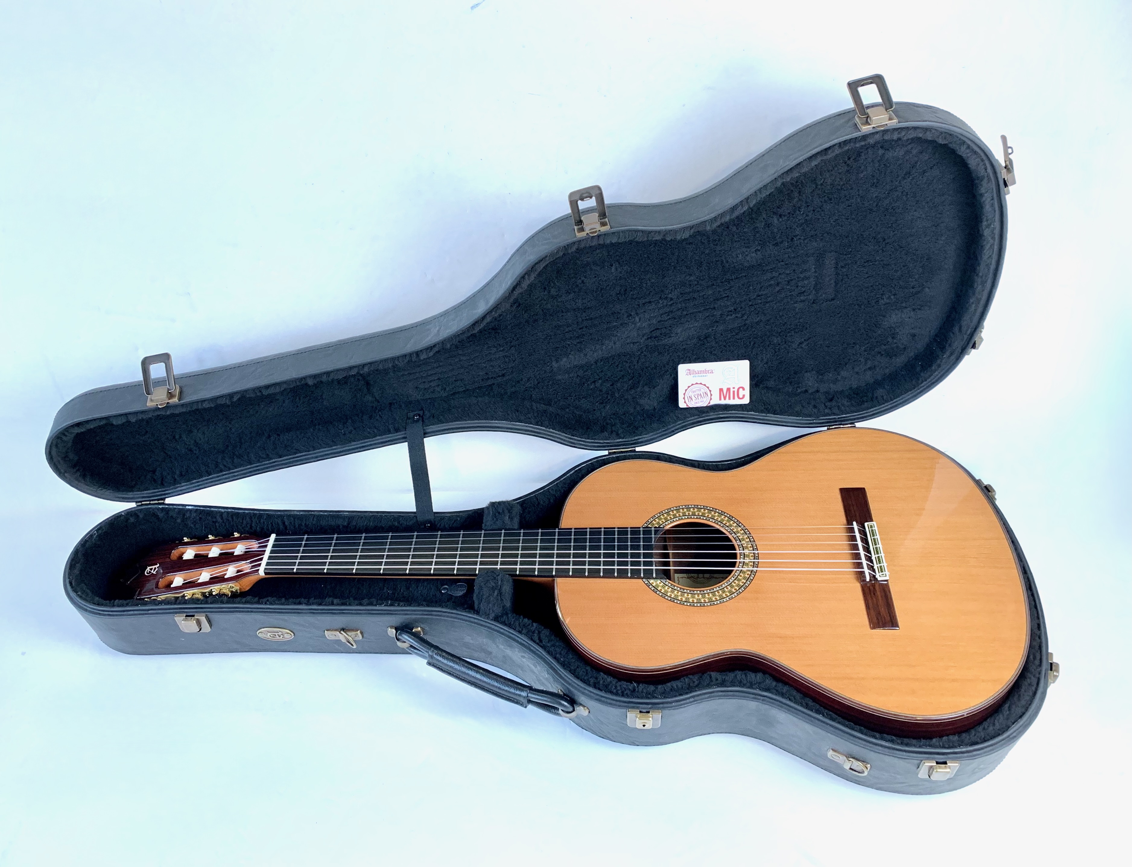 Alhambra Guitars 9 P (26088)