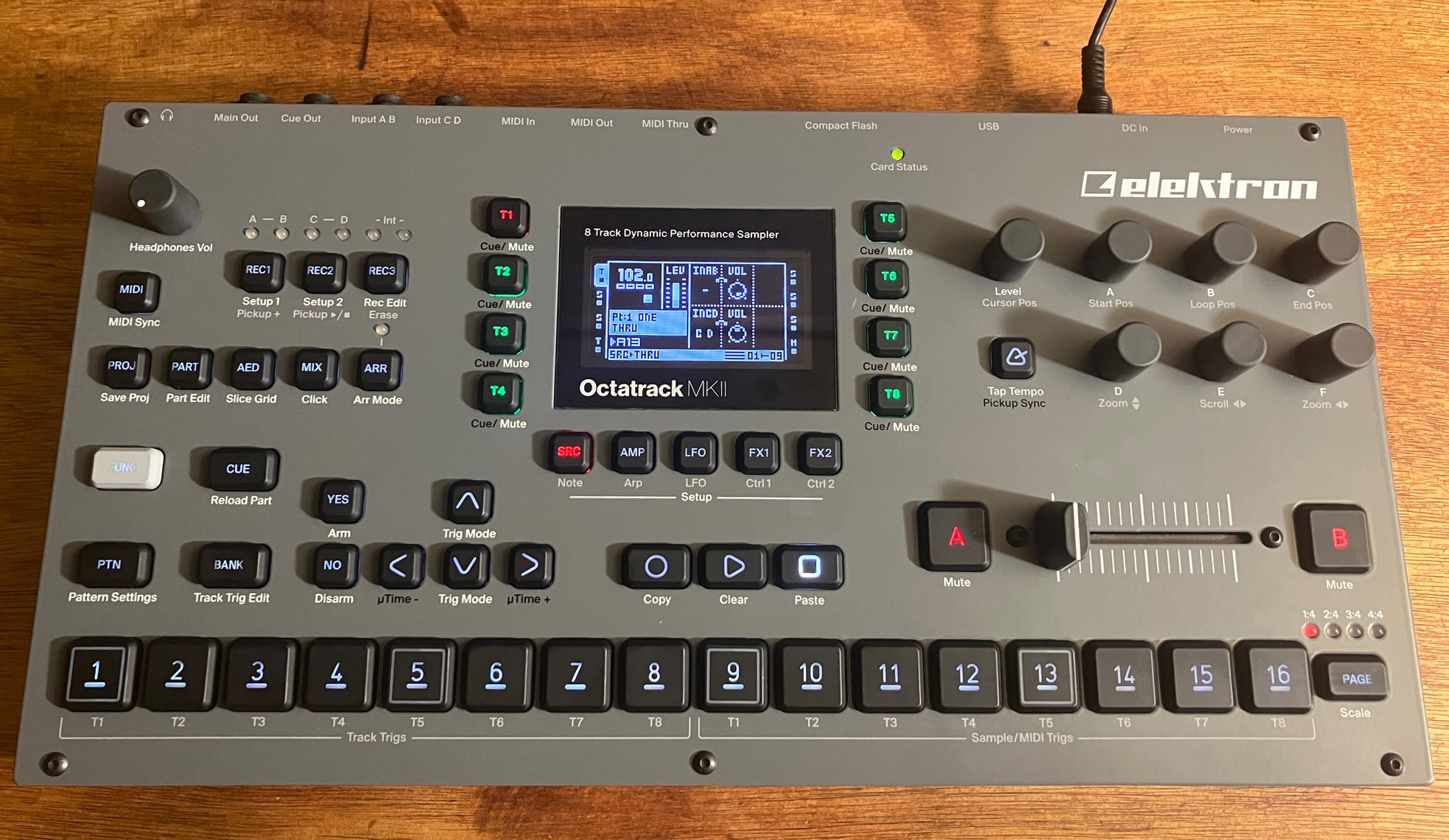 Vends Elektron Octatrack MKII gris