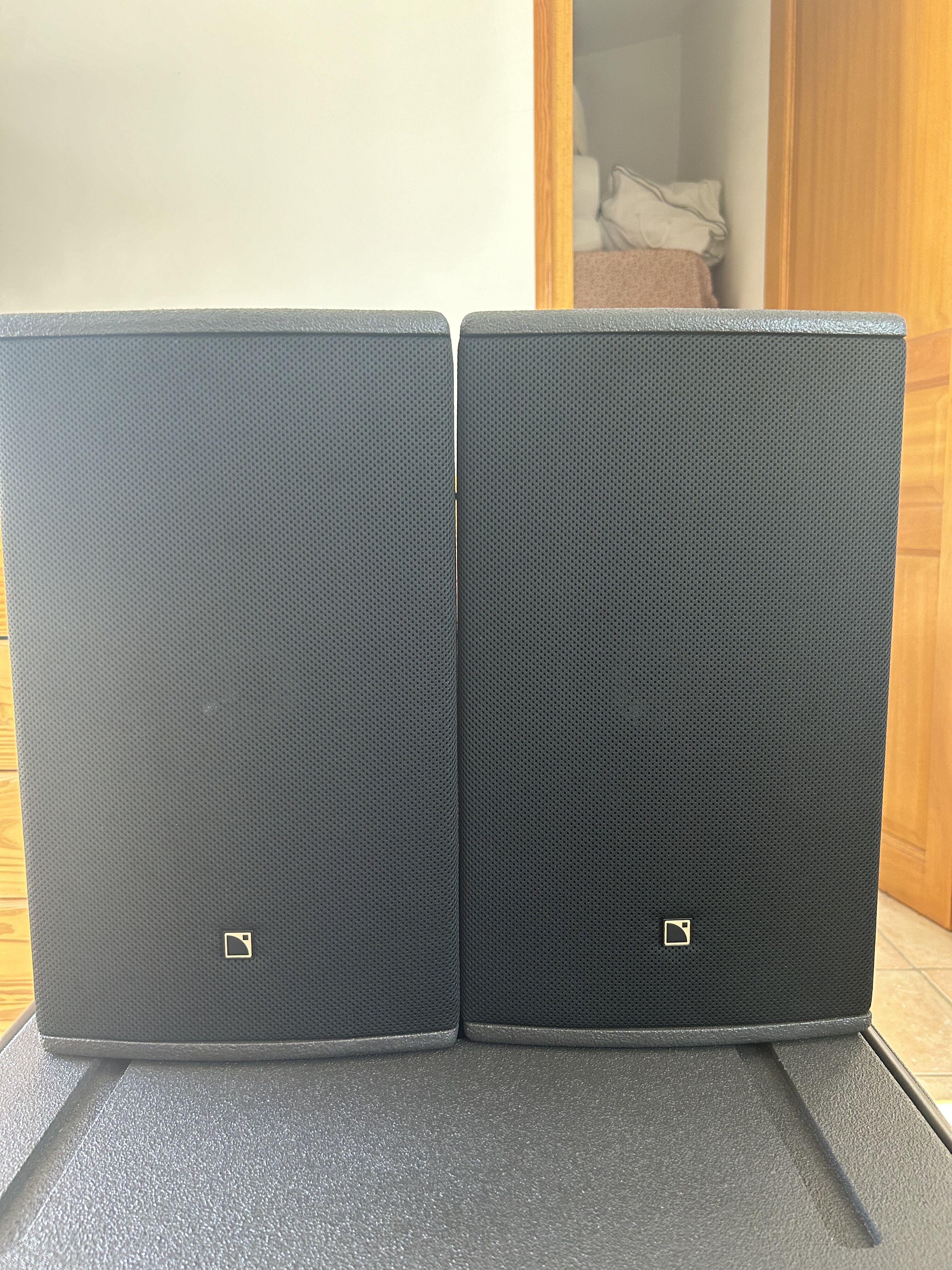 L-Acoustics X8 (paire) — 3 000 € | Fréjus