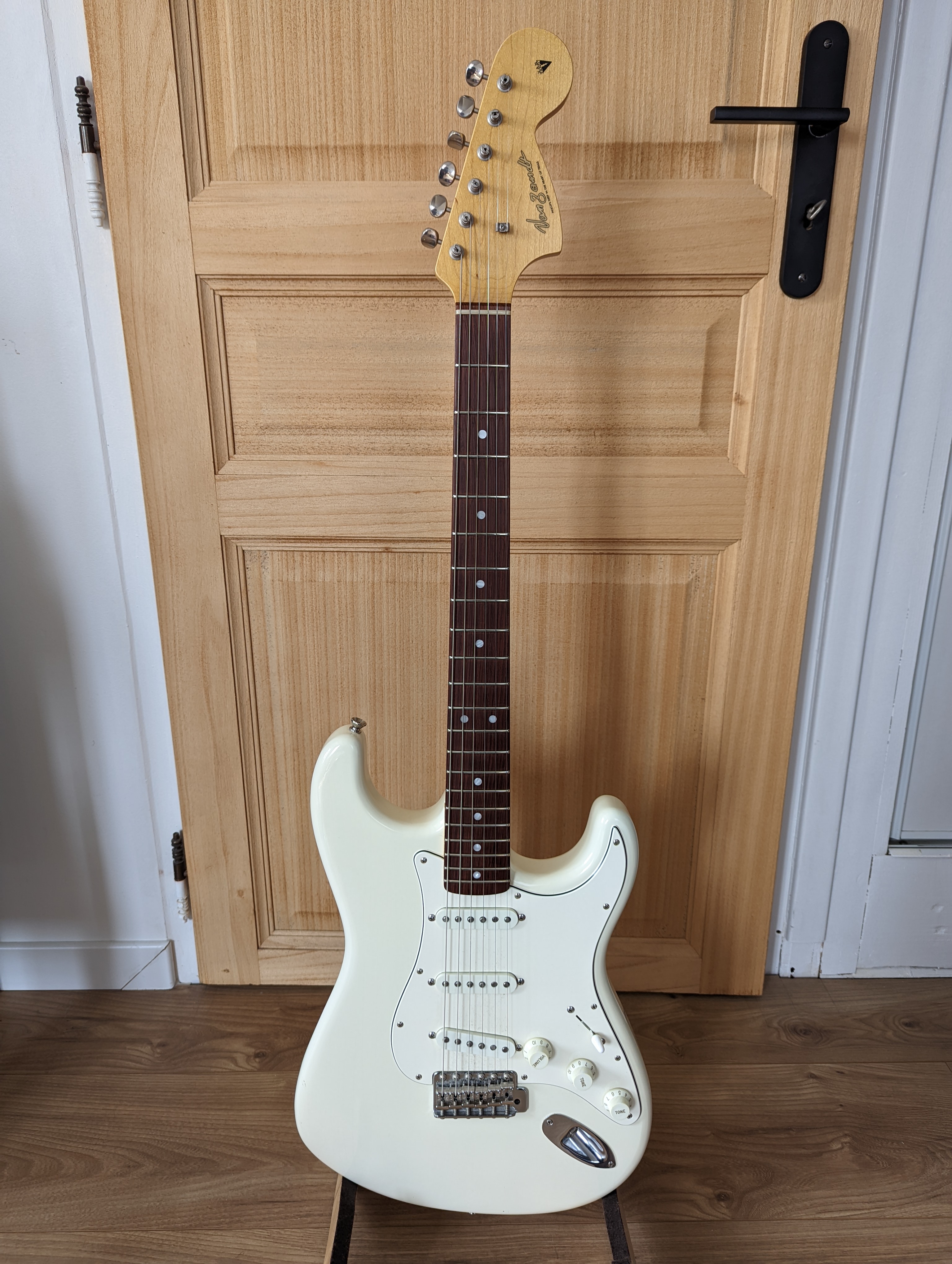 Van Zandt STV-70R vintage white