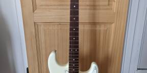 Van Zandt STV-70R vintage white