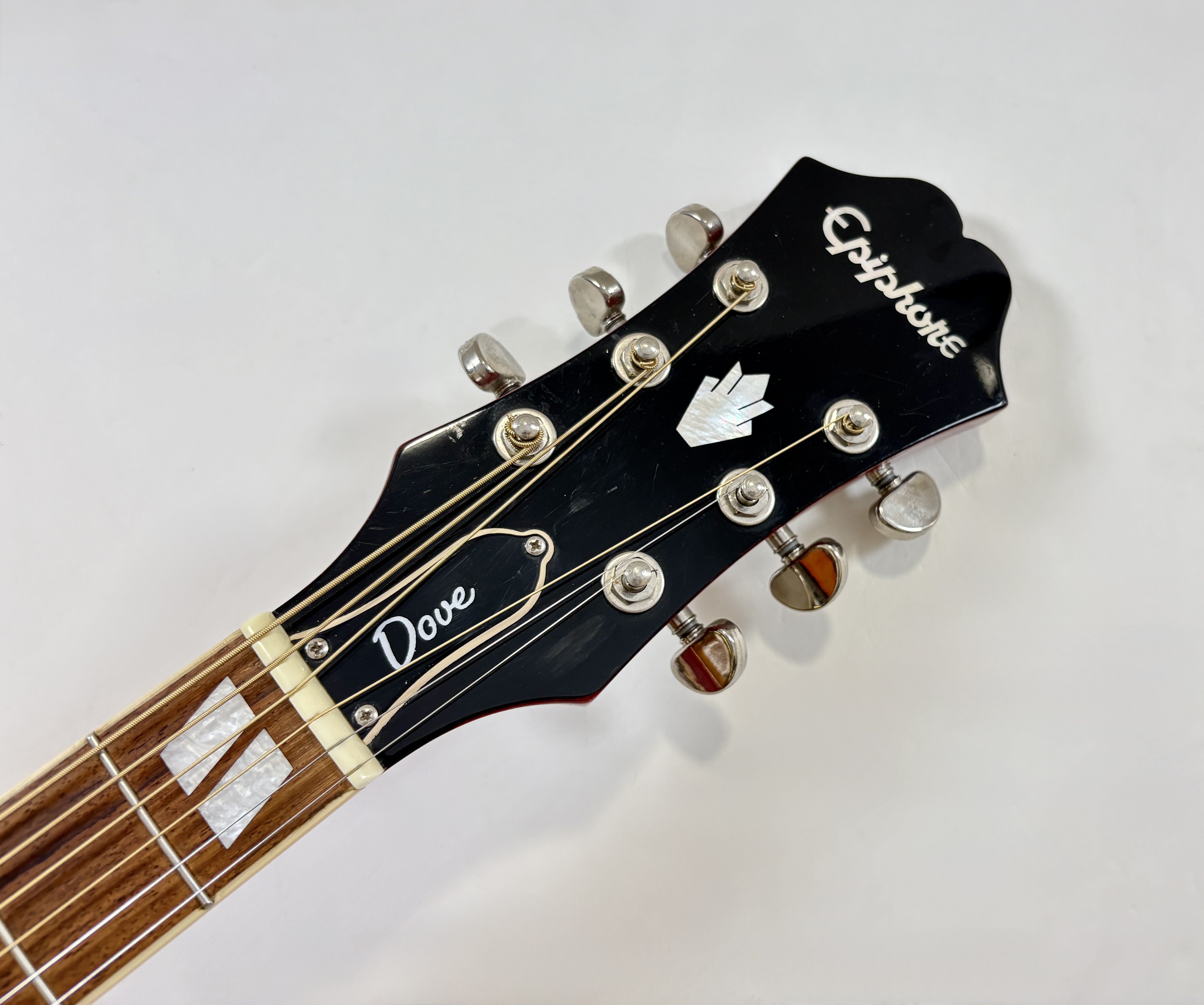 Epiphone Dove (72782)