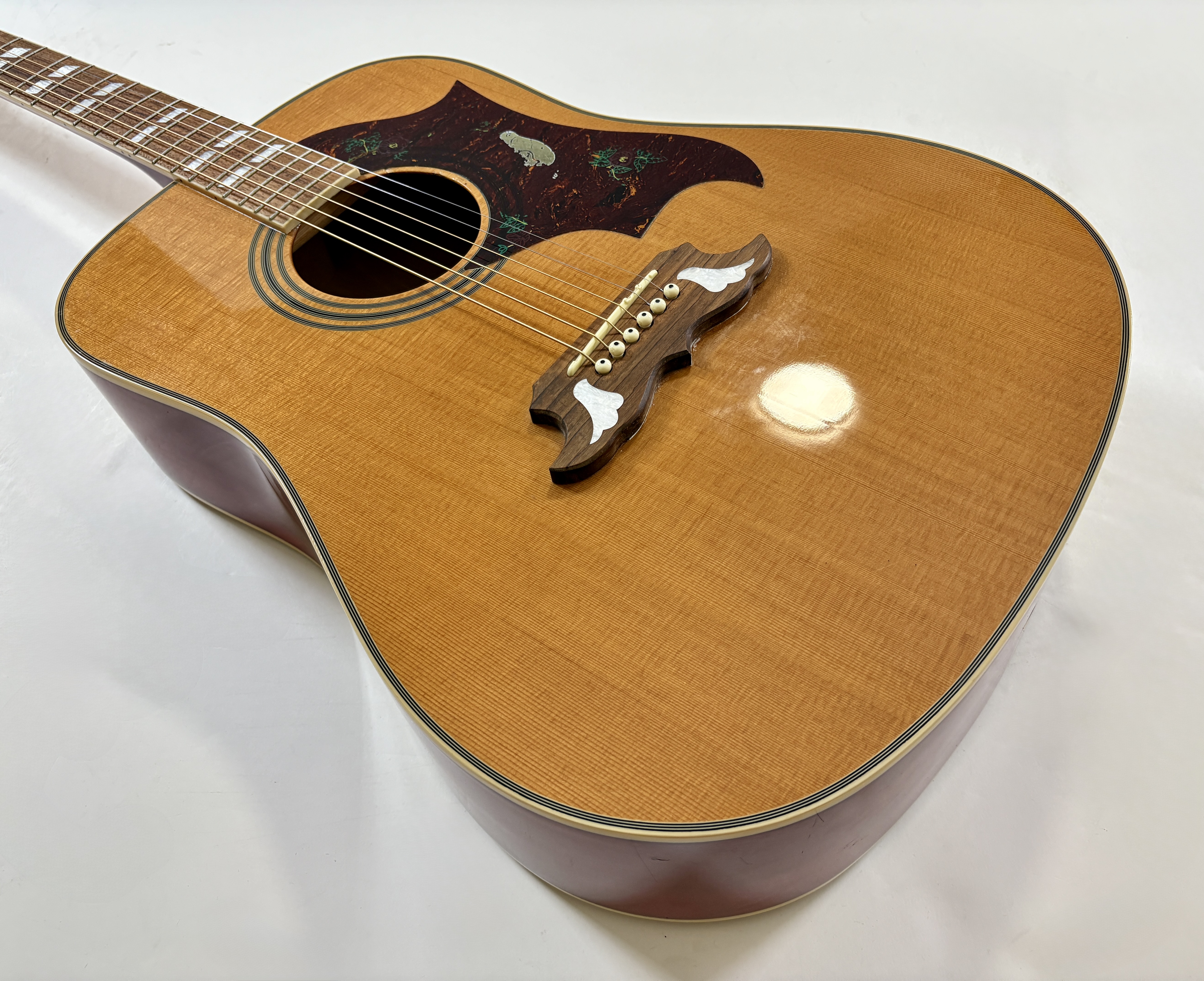 Epiphone Dove (29010)