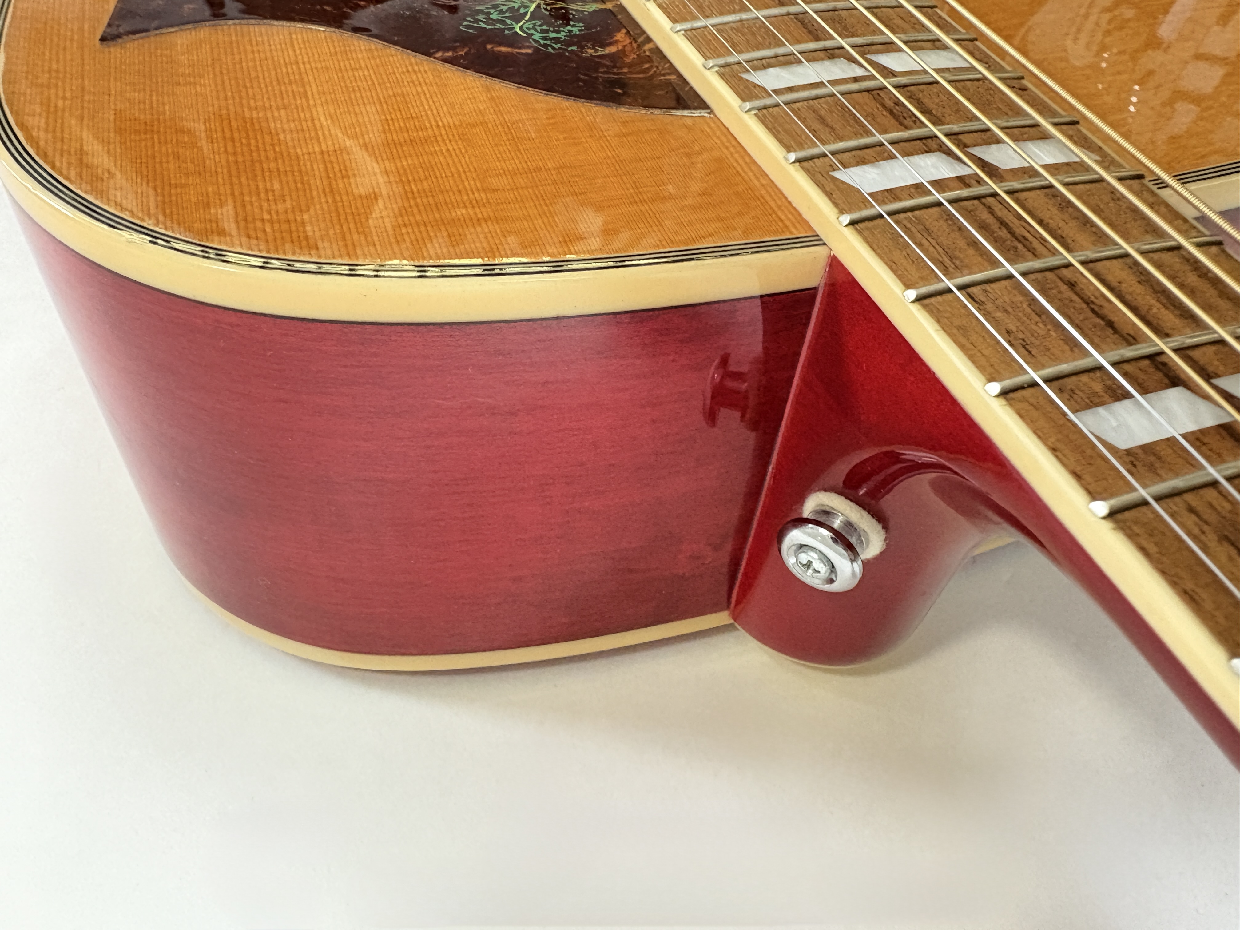 Epiphone Dove (76567)