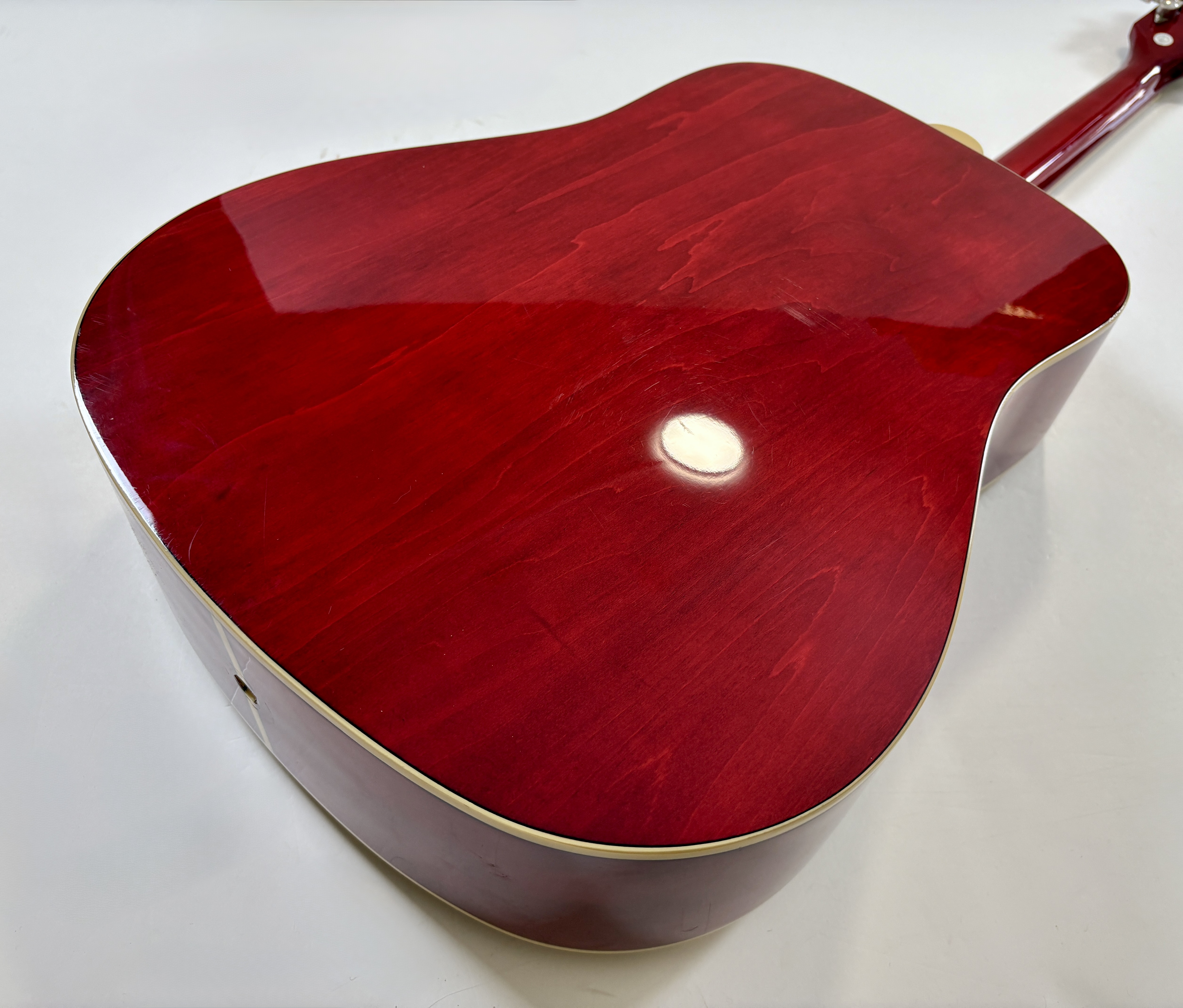 Epiphone Dove (83922)