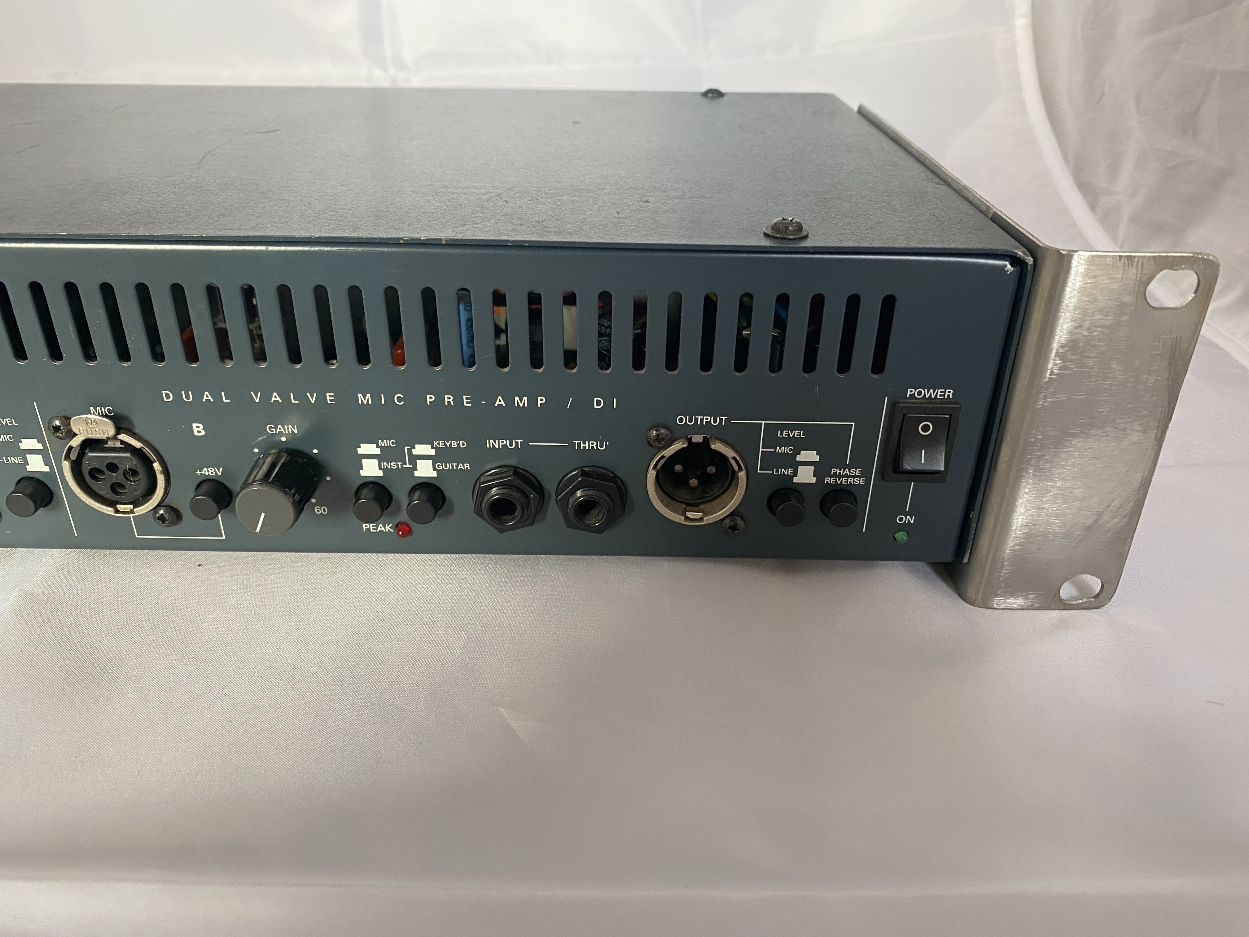 TL Audio PA-2 Dual Valve Mic Pre Amp/DI (31020)