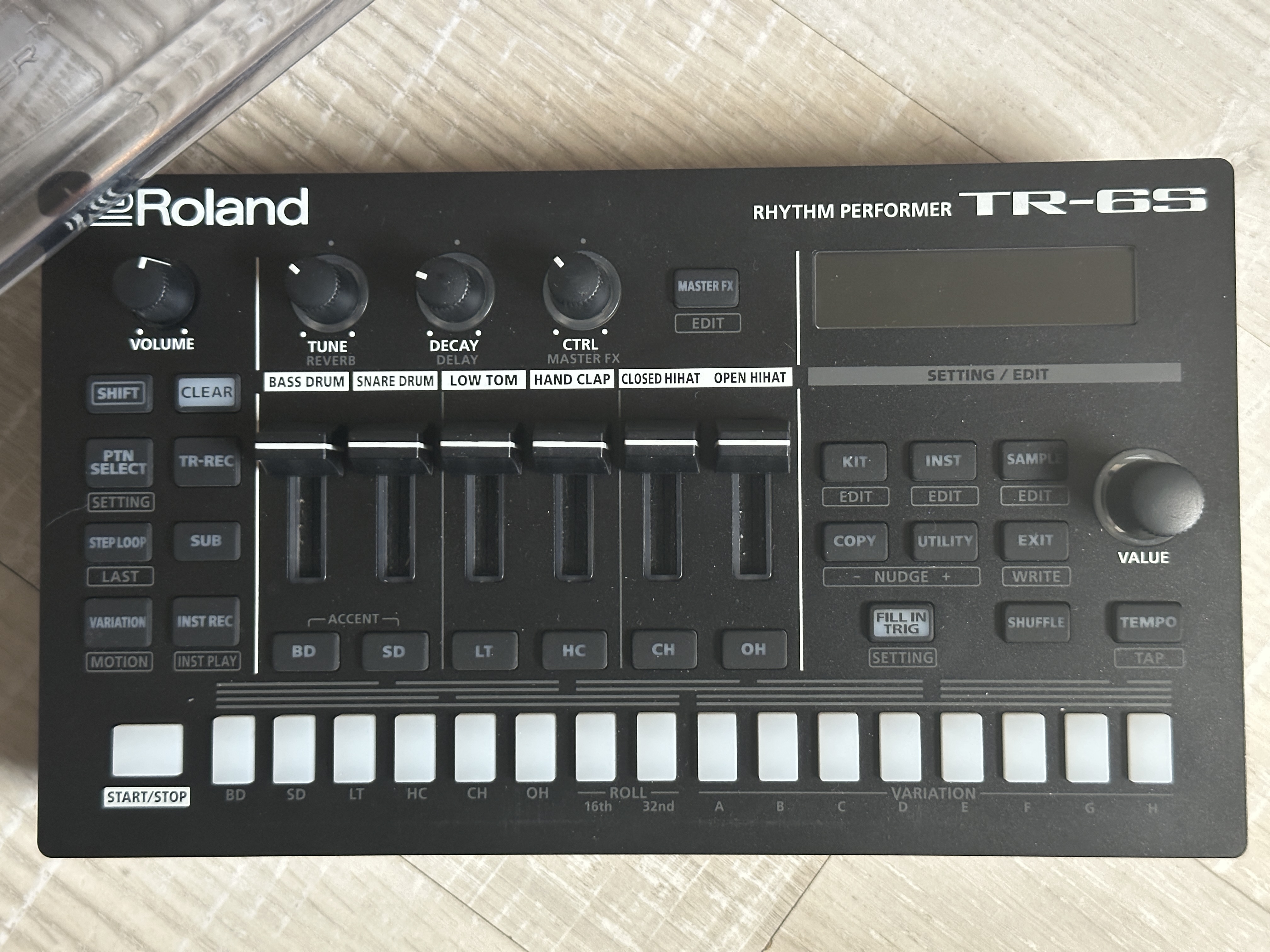 Vends Roland TR6s + Decksaver