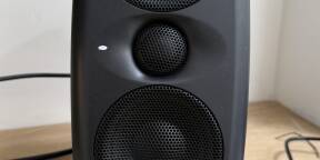 Vends paire de moniteurs iLoud MTM IK Multimedia avec micro ARC