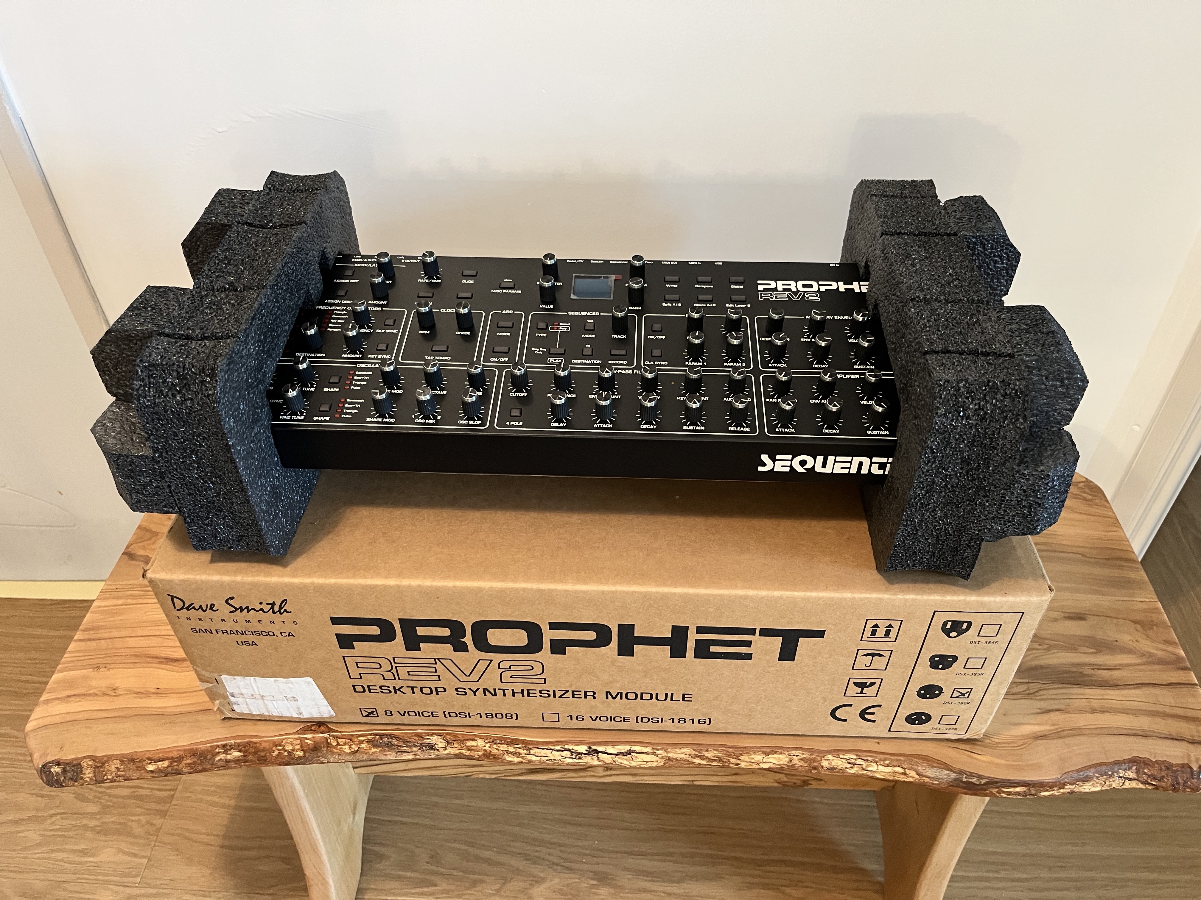 Dave Smith Instruments Prophet Rev2 Module 8 voix (47163)