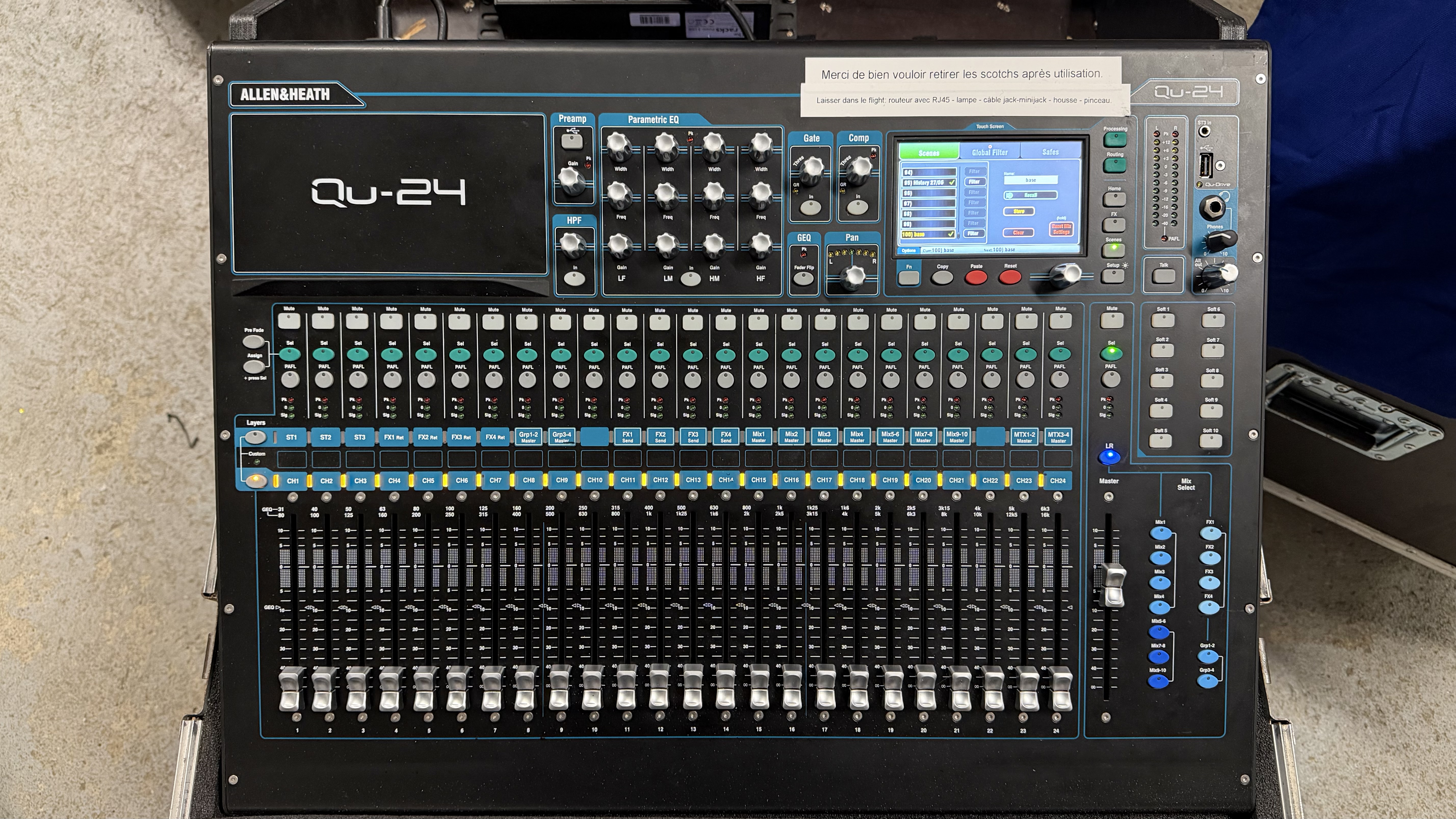 Allen & Heath Qu-24 (6299)