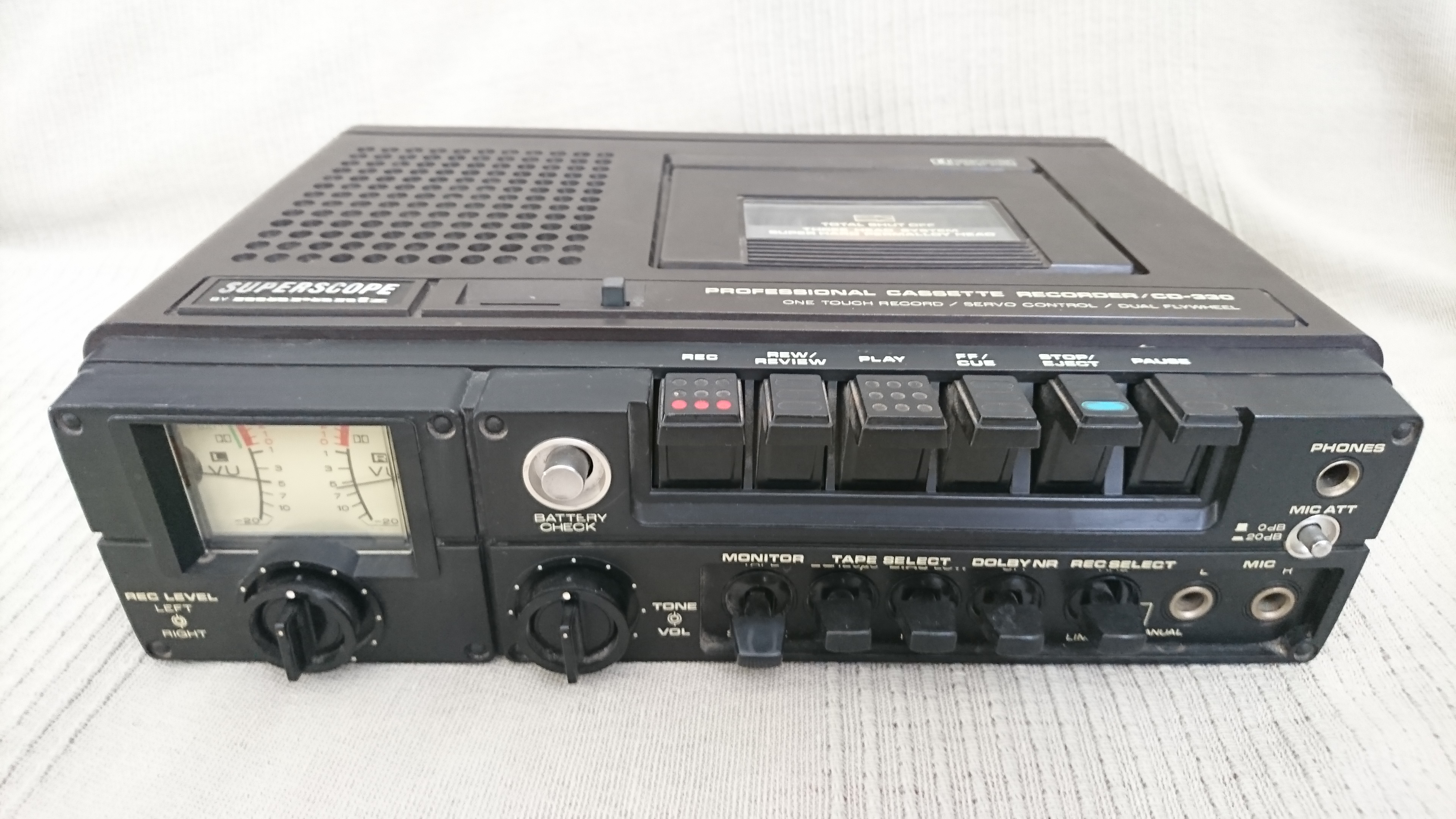 Superscope CD-330 (69872)