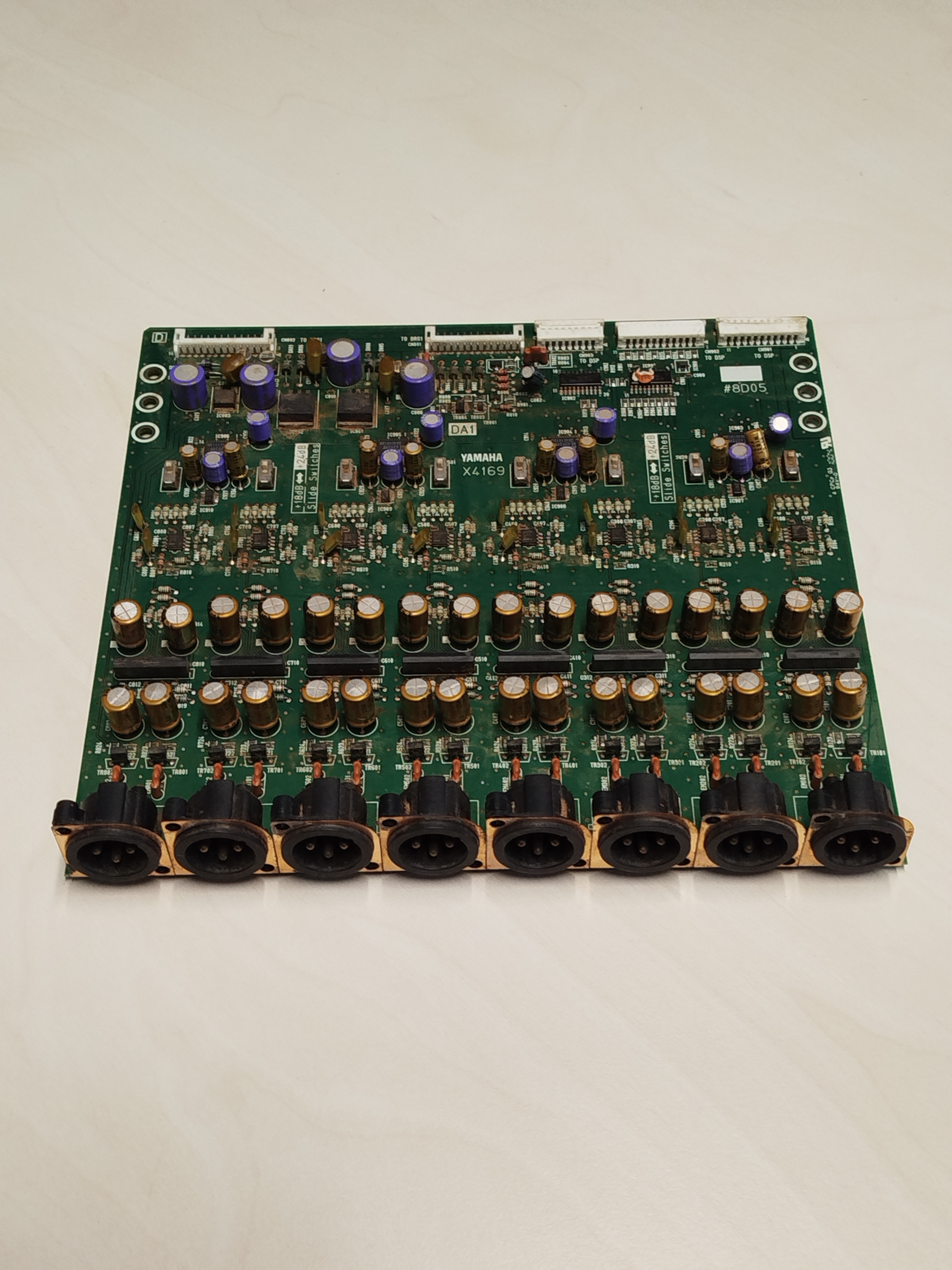 Vends carte sorties analogiques 8 canaux YAMAHA PM5D RH