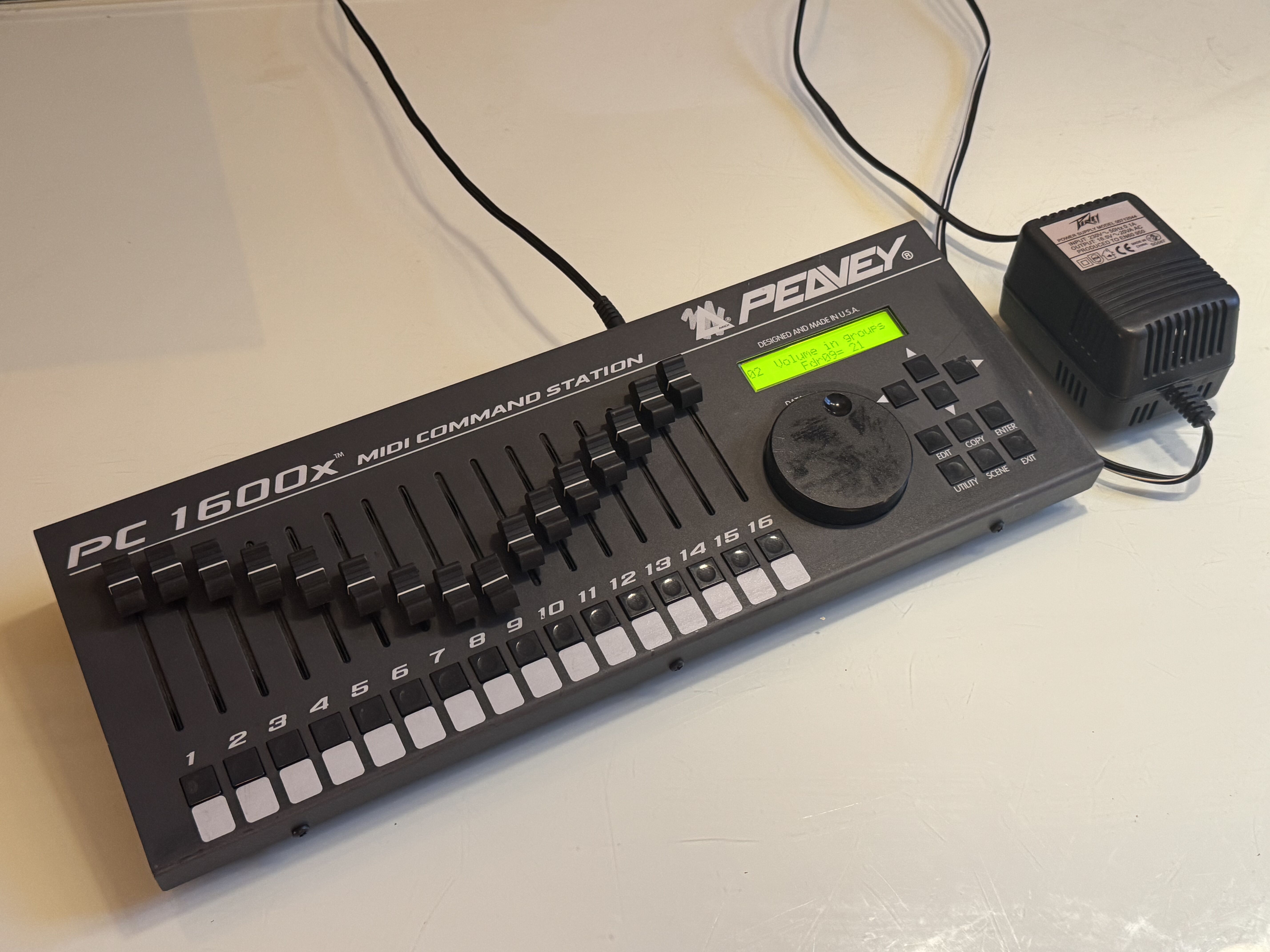 Vends controleur midi Peavey PC 1600 X