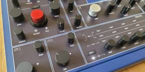 Waldorf M - modèle16 voix