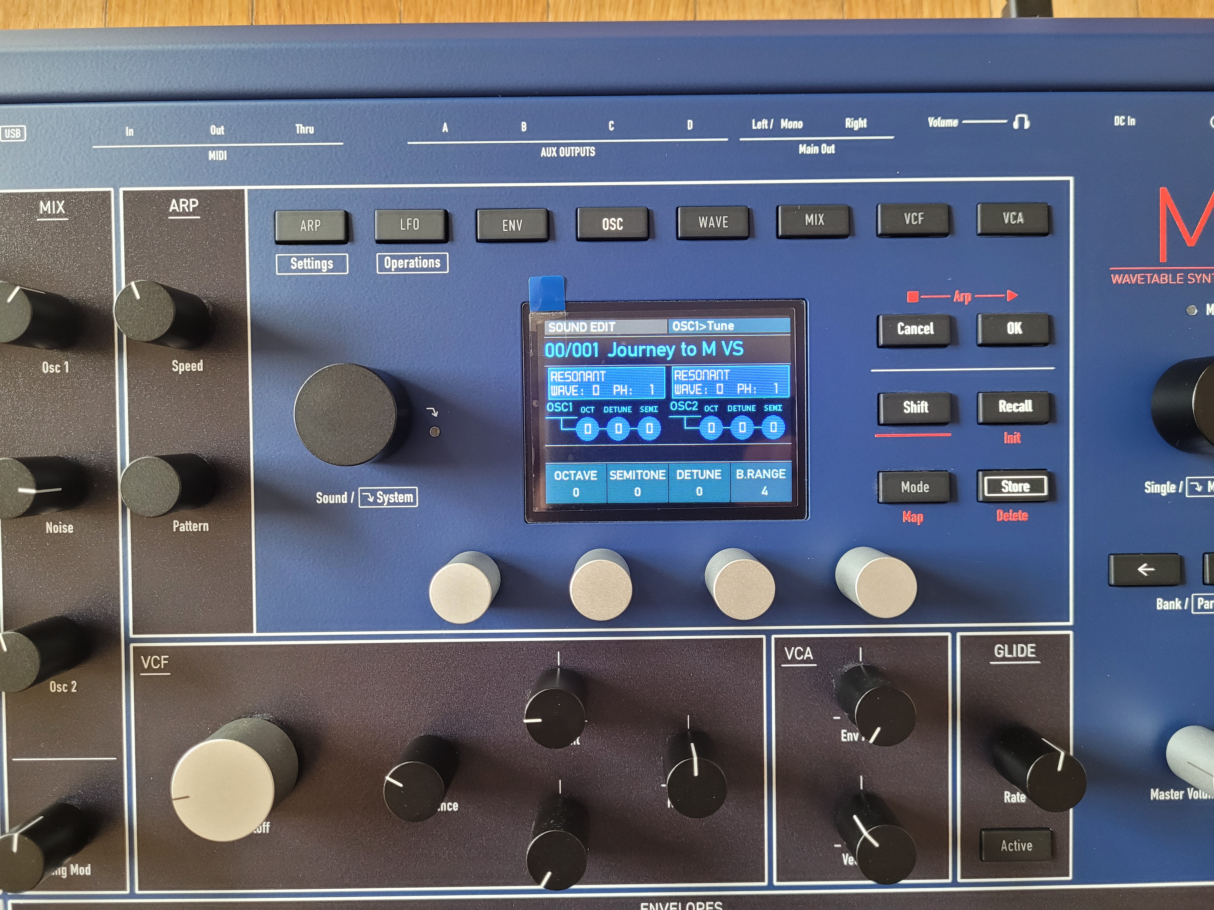 Waldorf M 16 Voice (36093)