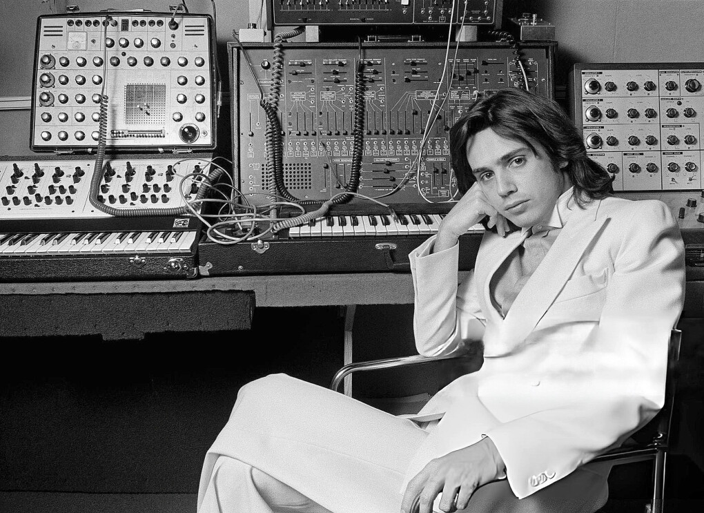 6792104.jpg 6792104.jpg