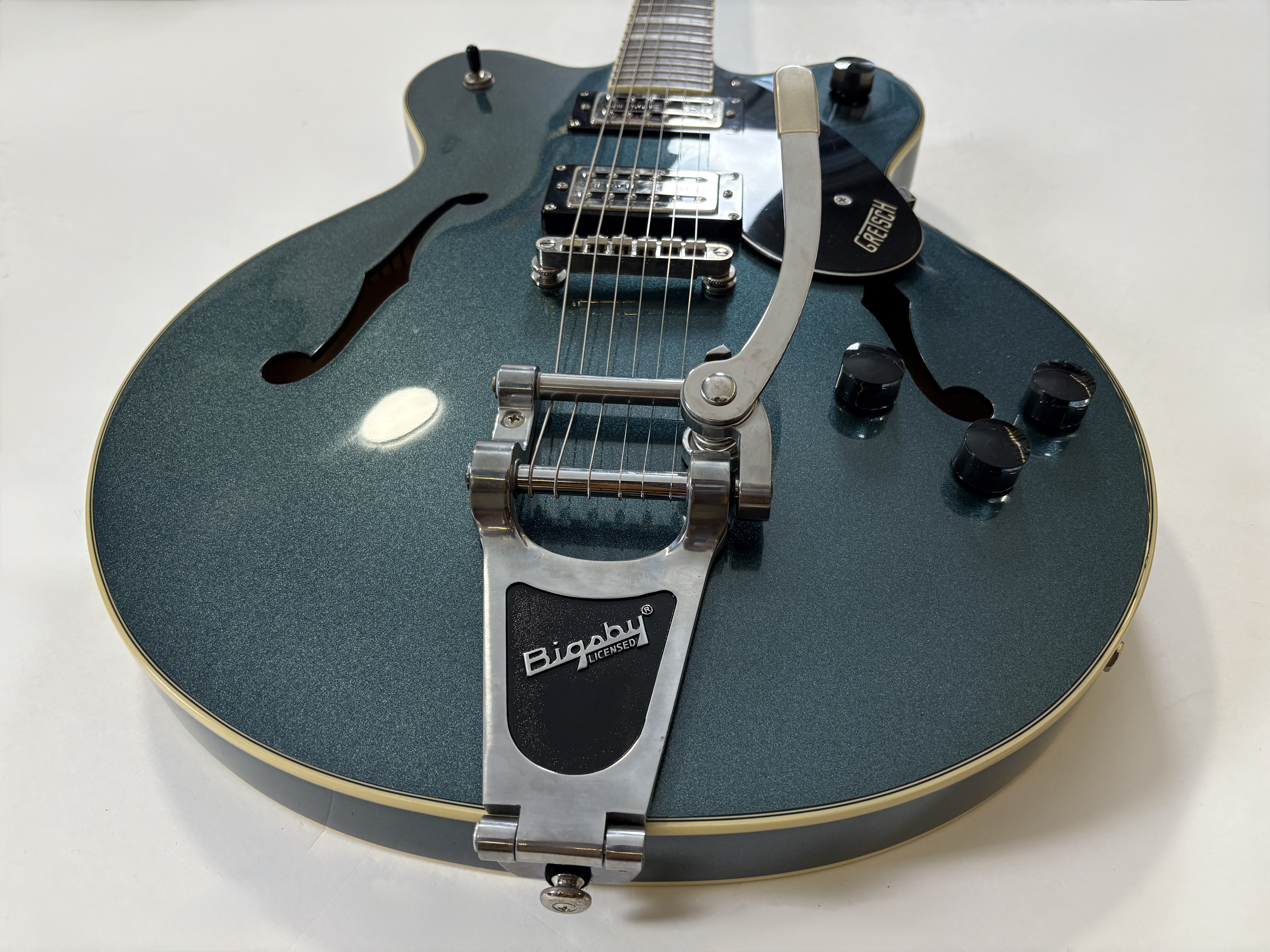 Gretsch G2622T Streamliner Center Block Double-Cut with Bigsby (88550)