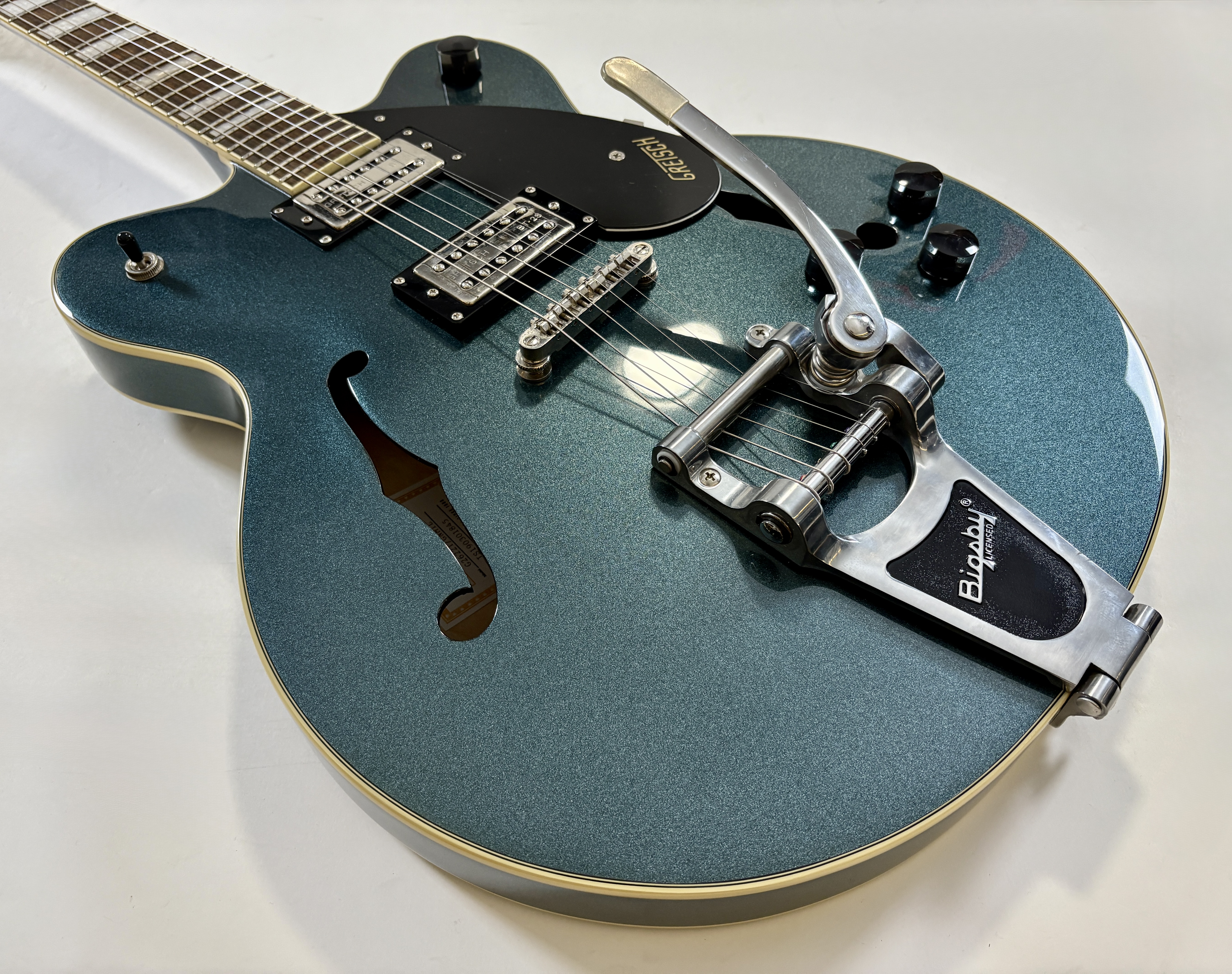 Gretsch G2622T Streamliner Center Block Double-Cut with Bigsby (75660)